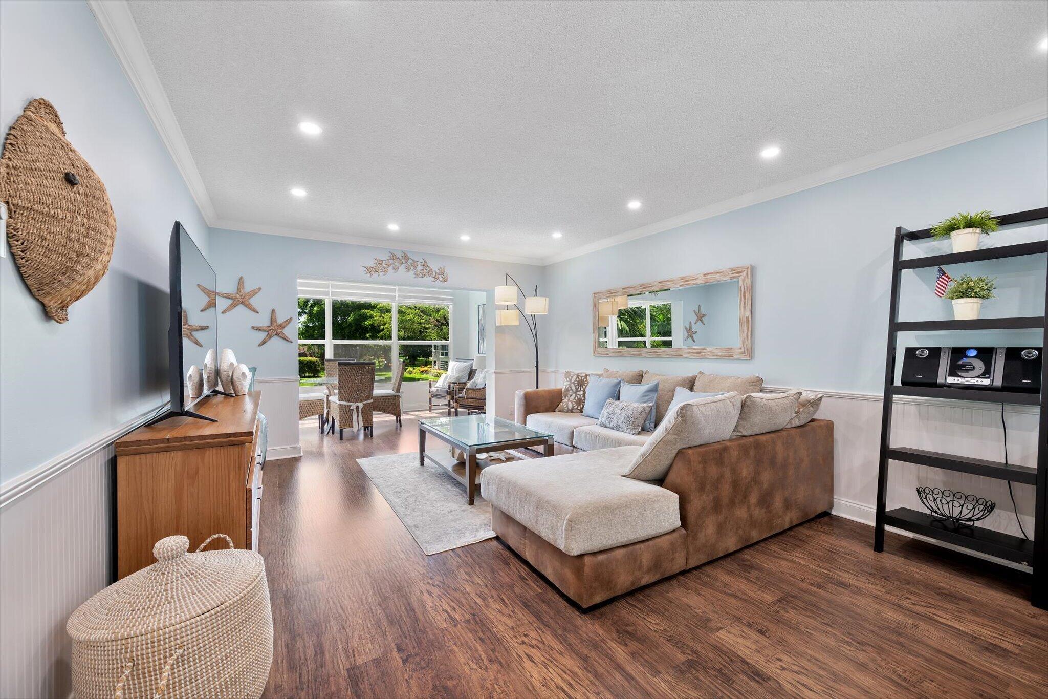 View details of listing 5171 W Oakland Park Boulevard 204, Lauderdale Lakes, FL 33313 Lauderdale Lakes with MLS# 