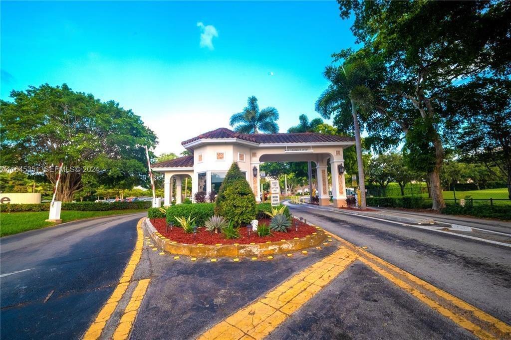 View details of listing 1300 SAINT CHARLES Place PH11, Pembroke Pines, FL 33026 Pembroke Pines with MLS#