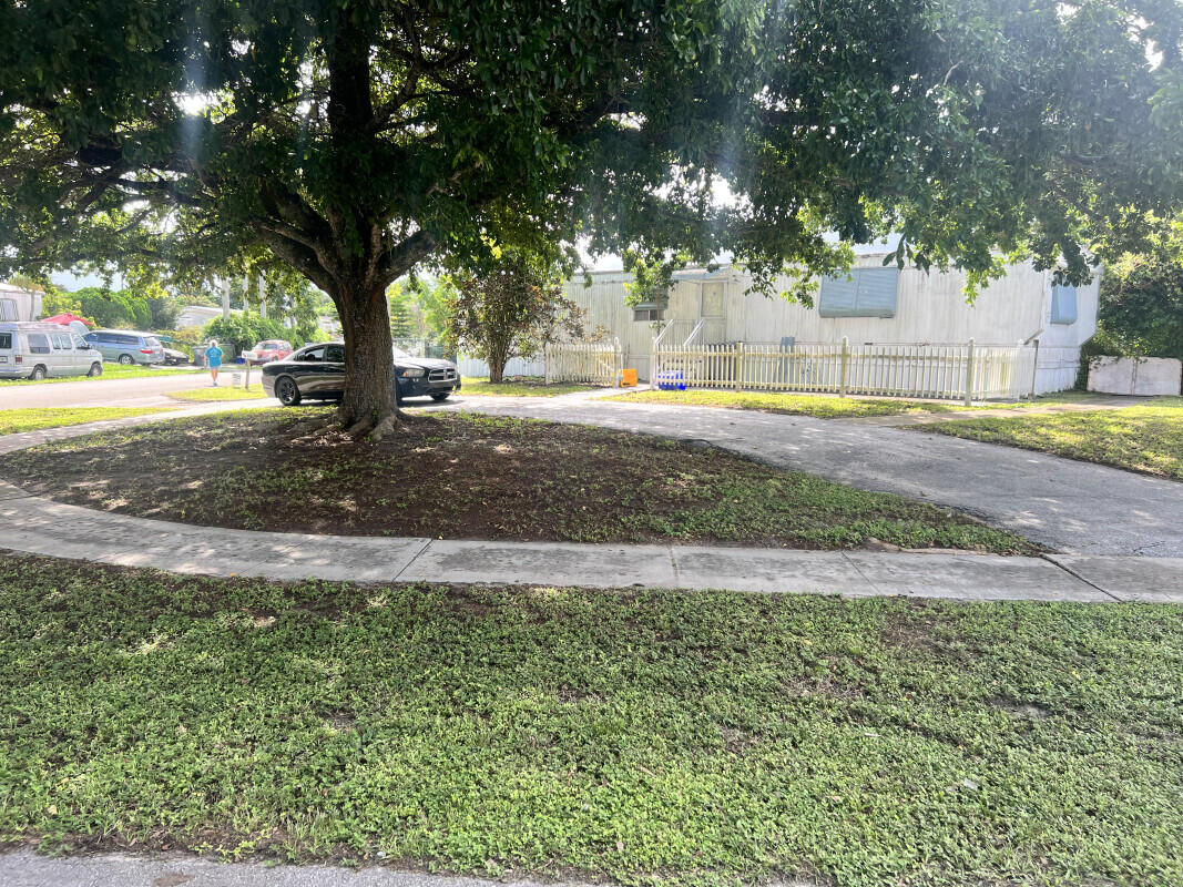 Listing  5385 Elaine Circle, West Palm Beach, FL 33417, West Palm Beach, FL 33417
