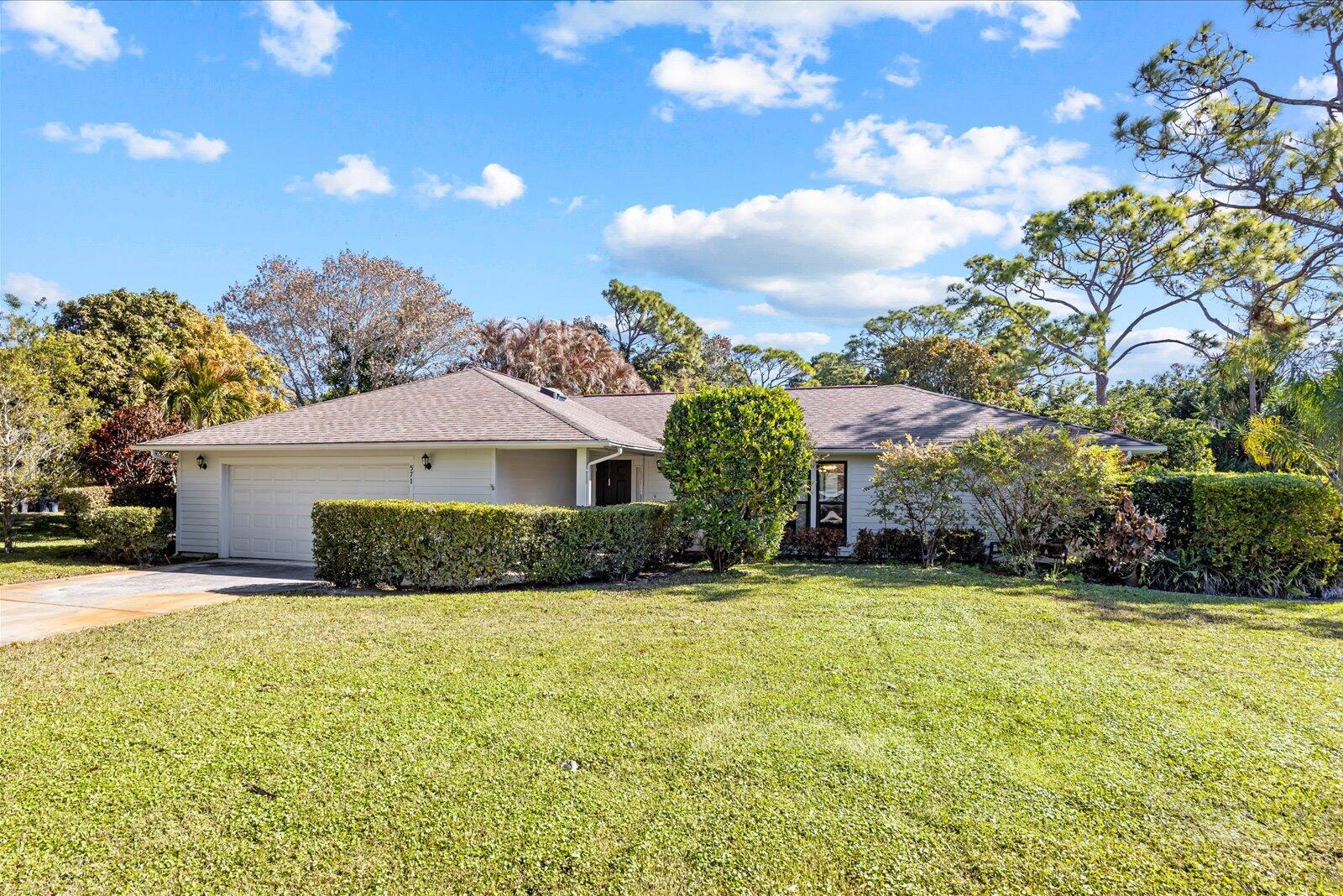Listing  571 NE TOWN Terrace, Jensen Beach, FL 34957, Jensen Beach, FL 34957