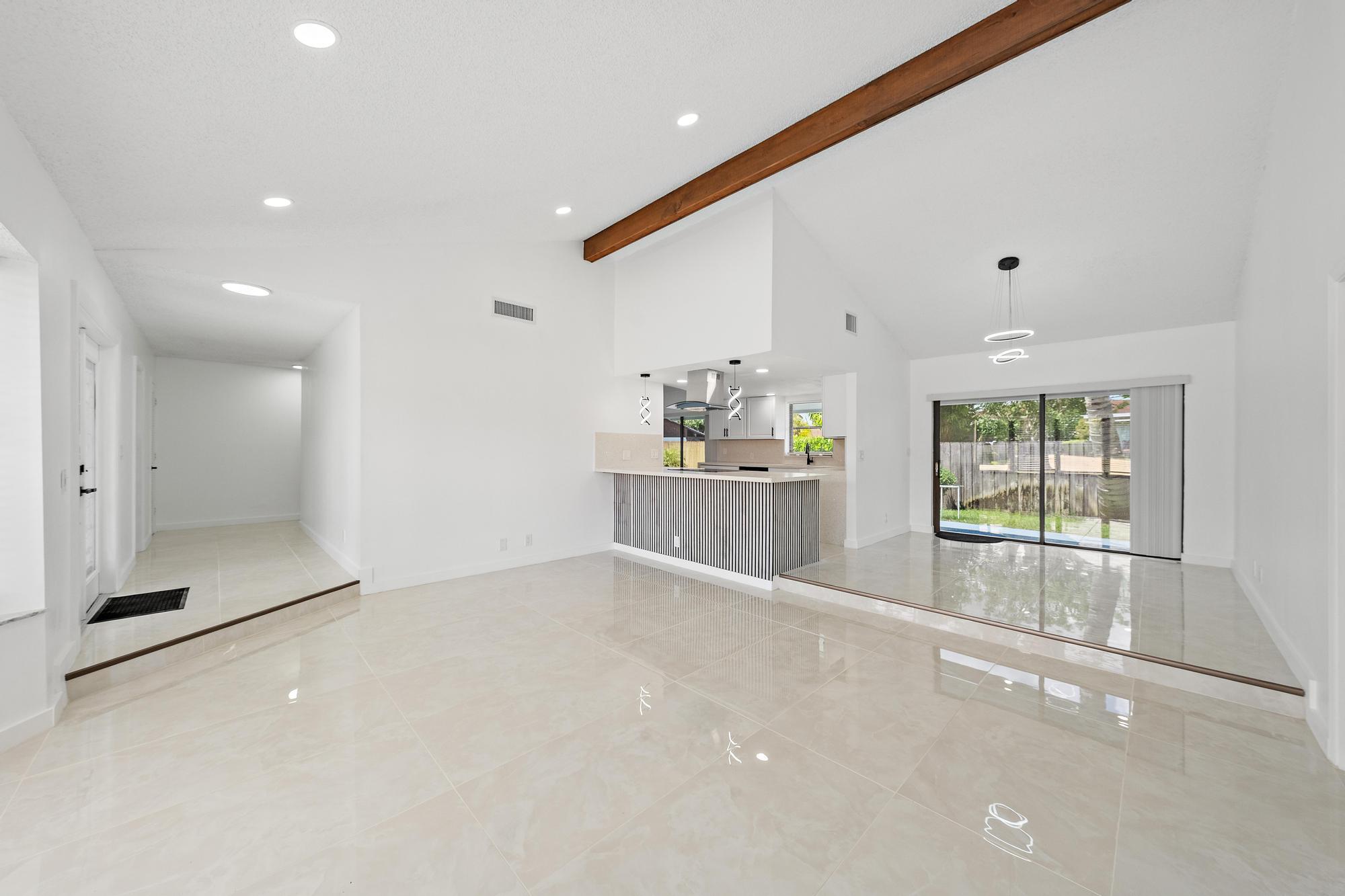 Listing  1633 WOODS BEND Road, West Palm Beach, FL 33406, West Palm Beach, FL 33406