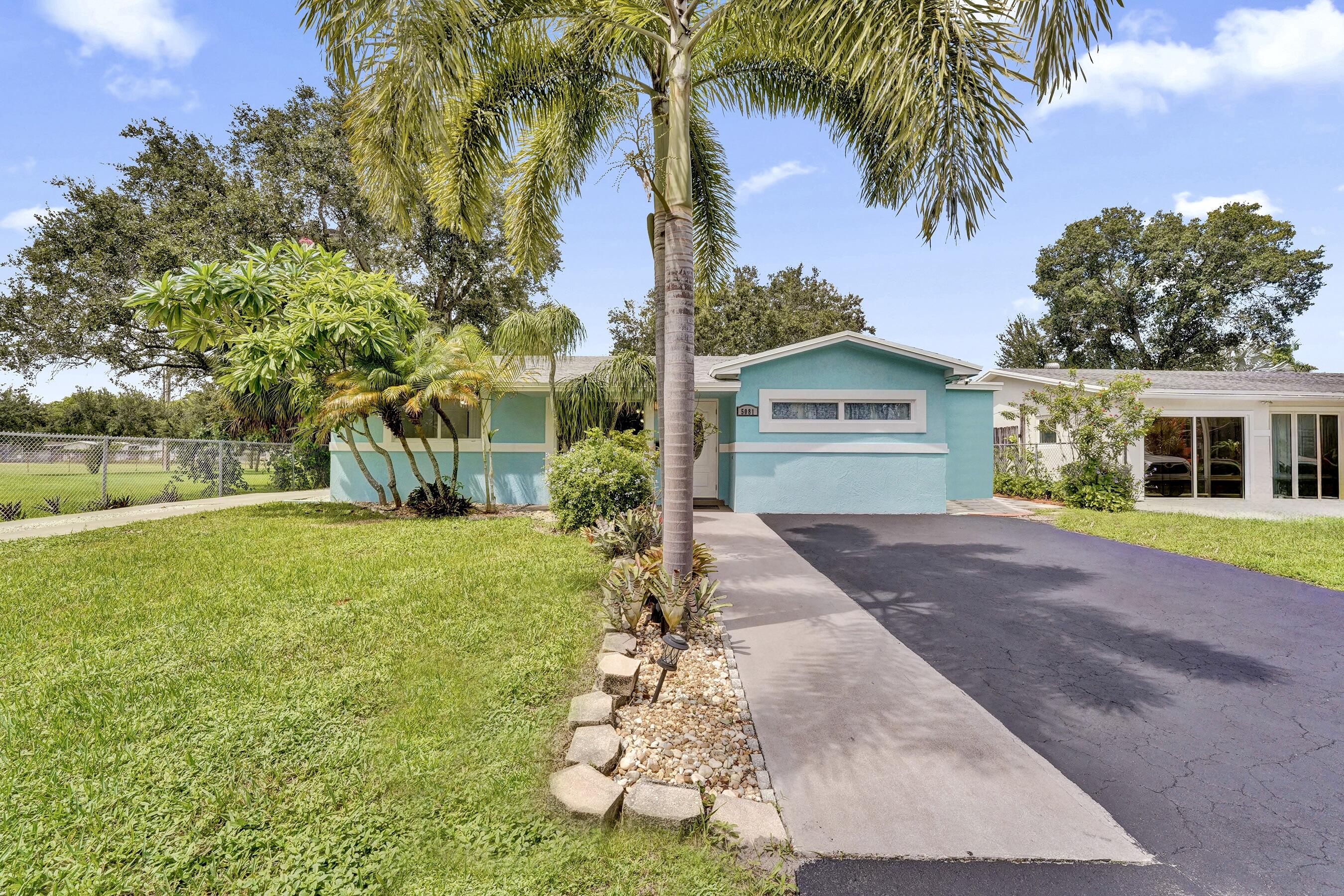 View details of listing 5081 SW 29TH Way, Dania Beach, FL 33312 Dania Beach with MLS# 