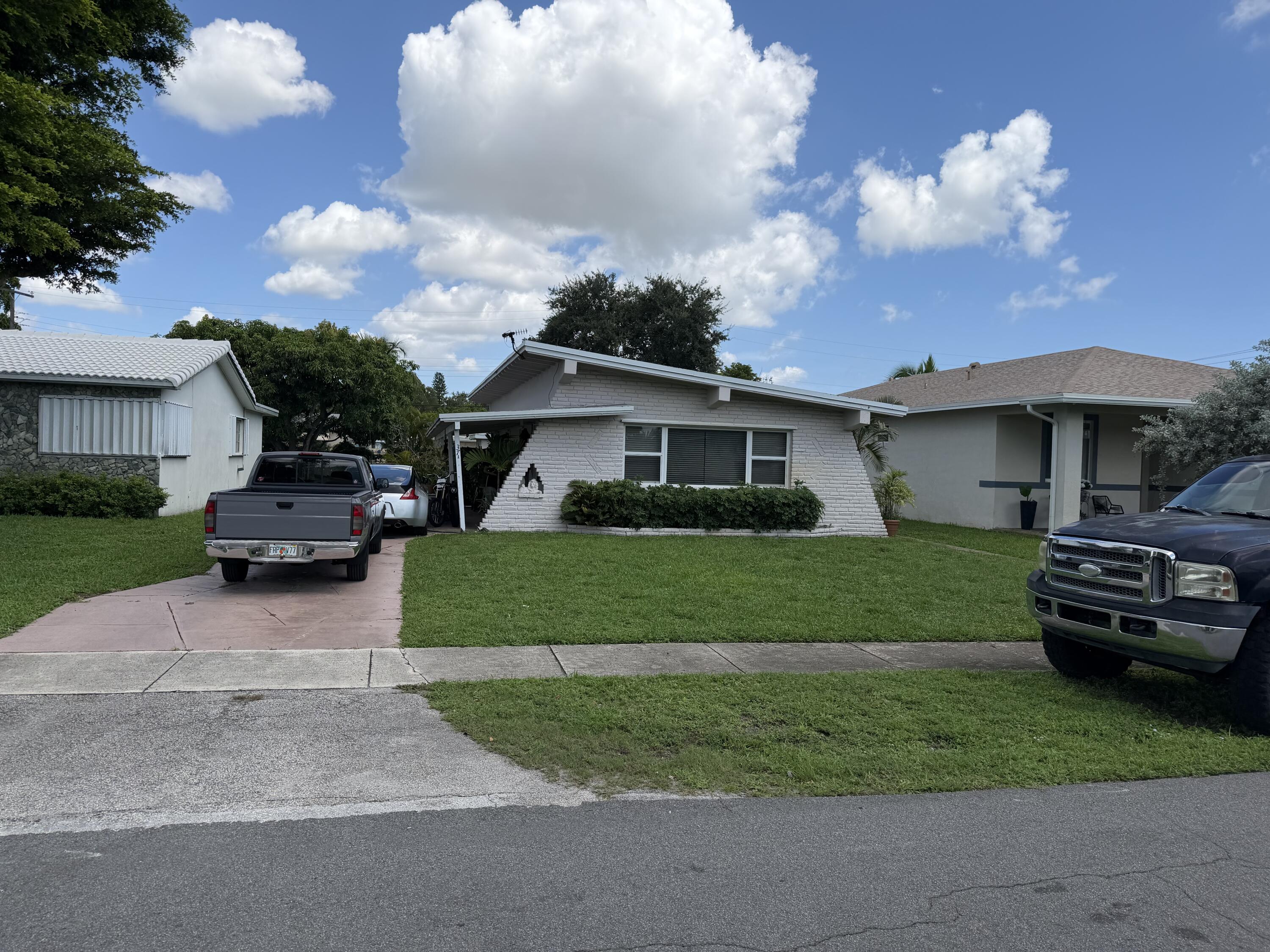 View details of listing 37 SE 14TH Street 12, Dania Beach, FL 33004 Dania Beach with MLS# 