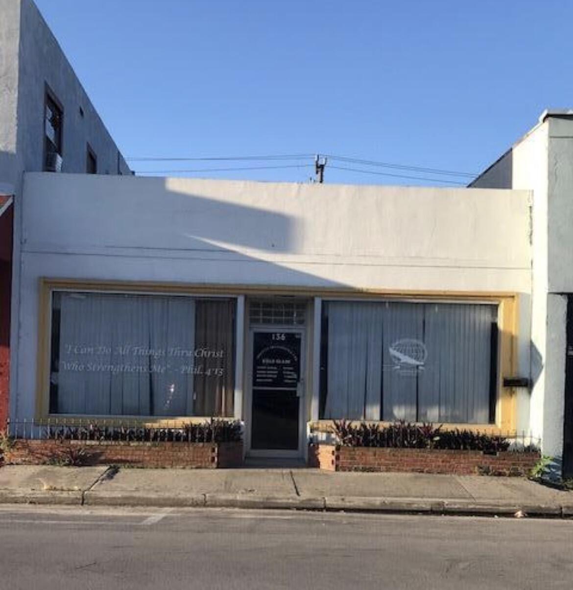 View details of listing 156 W AVENUE A, Belle Glade, FL 33430 Belle Glade with MLS#