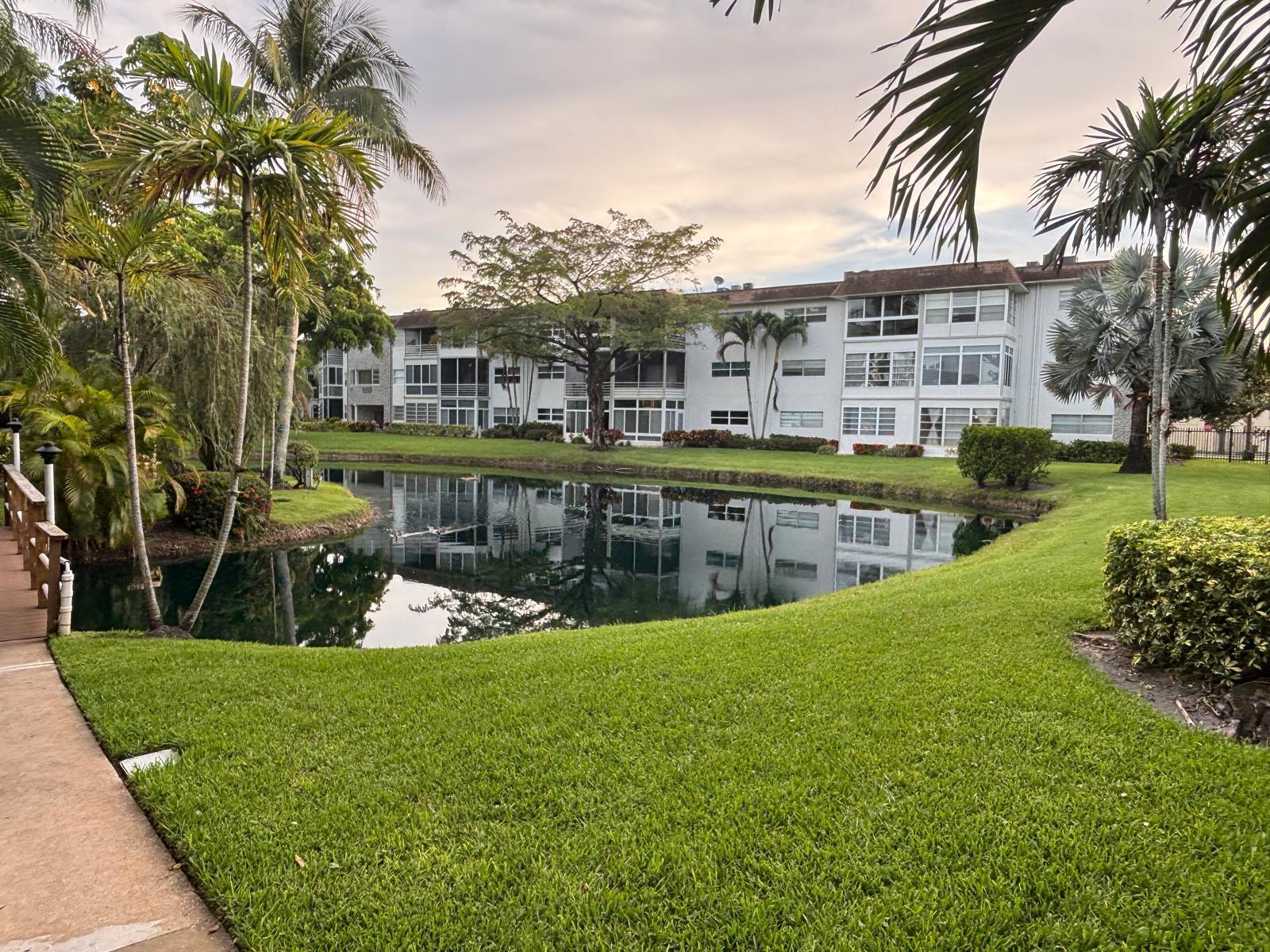 View details of listing 5171 W OAKLAND PARK Boulevard 308, Lauderdale Lakes, FL 33313 Lauderdale Lakes with MLS# 