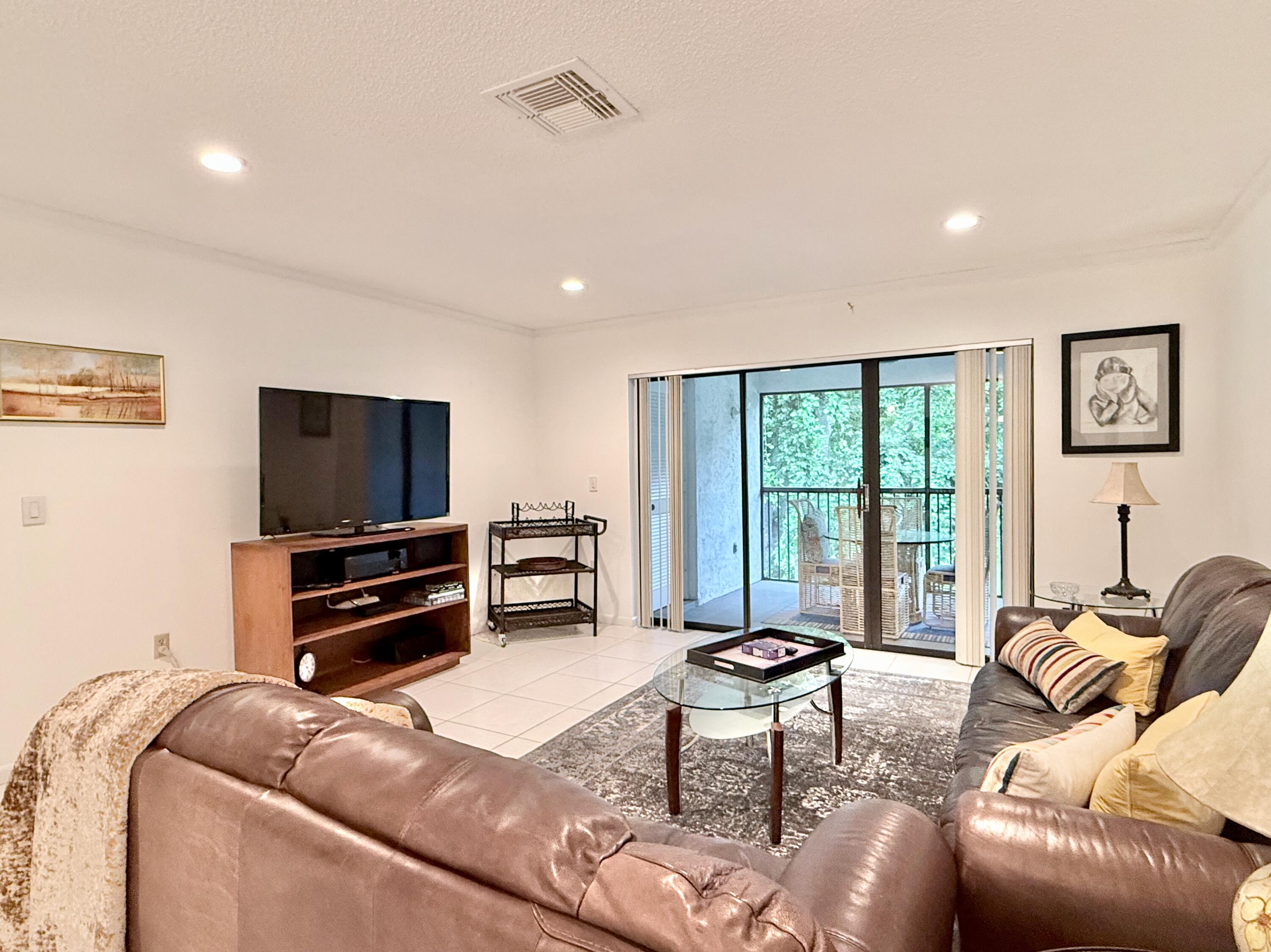 Listing  31 STRATFORD Lane W D, Boynton Beach, FL 33436, Boynton Beach, FL 33436