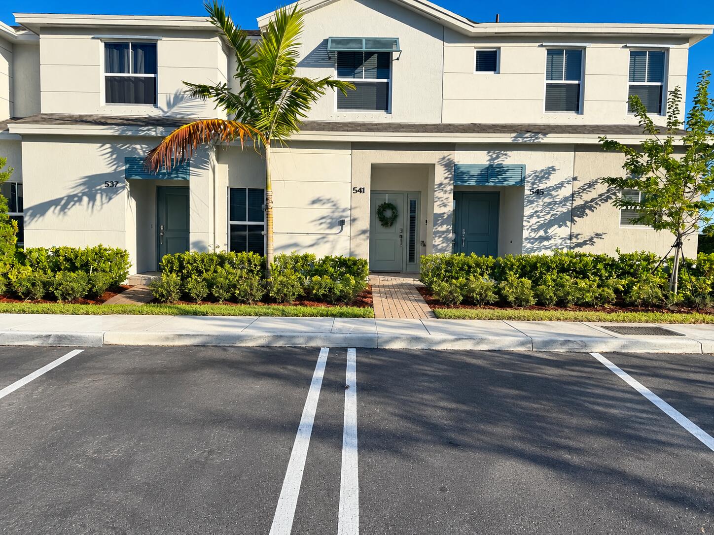 View details of listing 541 NE 1ST Drive, Florida City, FL 33034 Florida City with MLS#