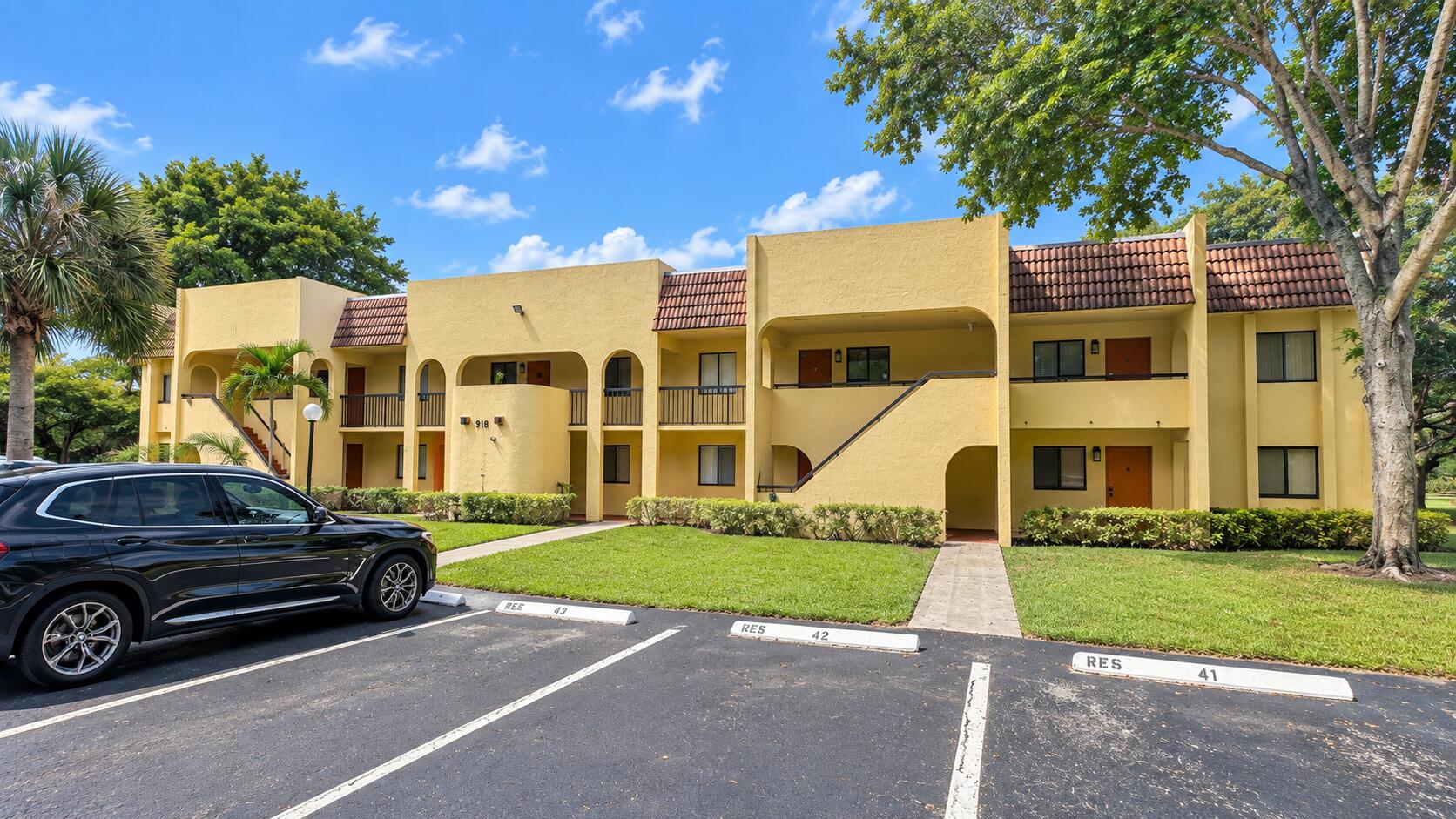 Listing  918 SW 9th Street Circle, FL 33486, FL 33486