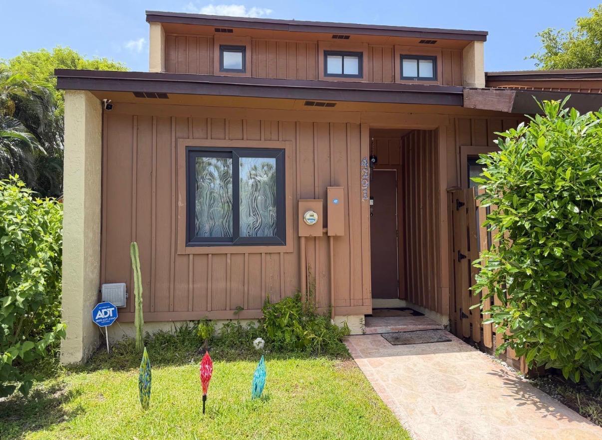 View details of listing 4291 S PINE ISLAND Road, Davie, FL 33328 Davie with MLS# 