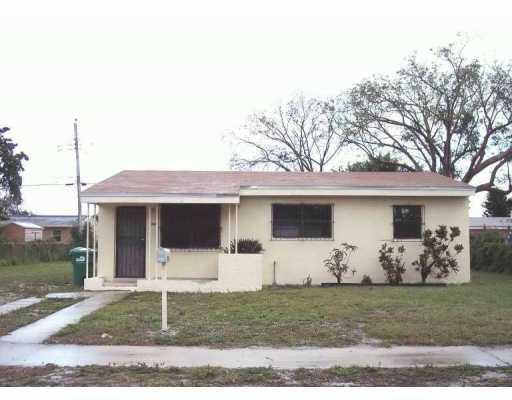 View details of listing 2821 NW 171st Street, Miami Gardens, FL 33056 Miami Gardens with MLS#