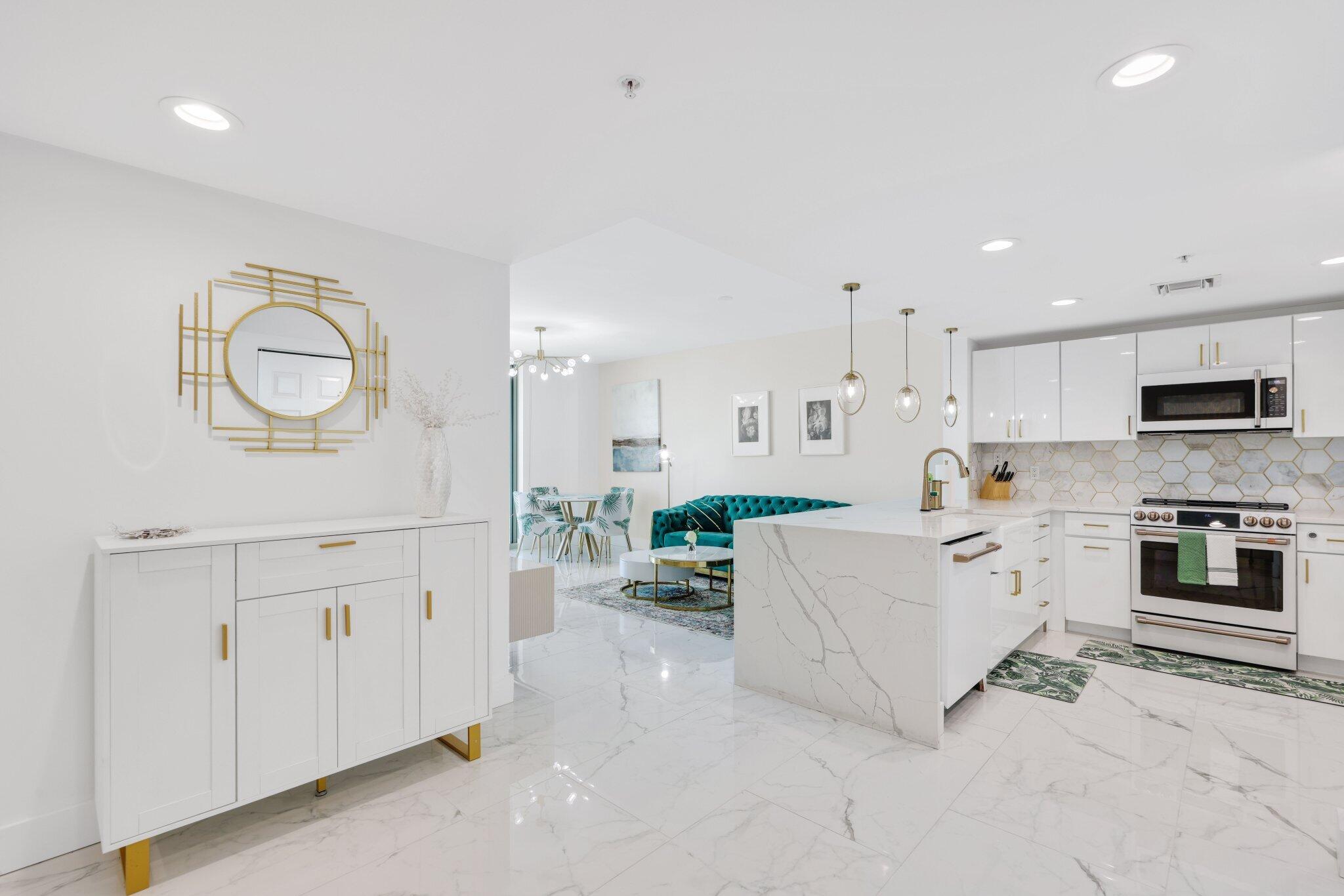 Listing  610 Clematis Street 616, West Palm Beach, FL 33401, West Palm Beach, FL 33401