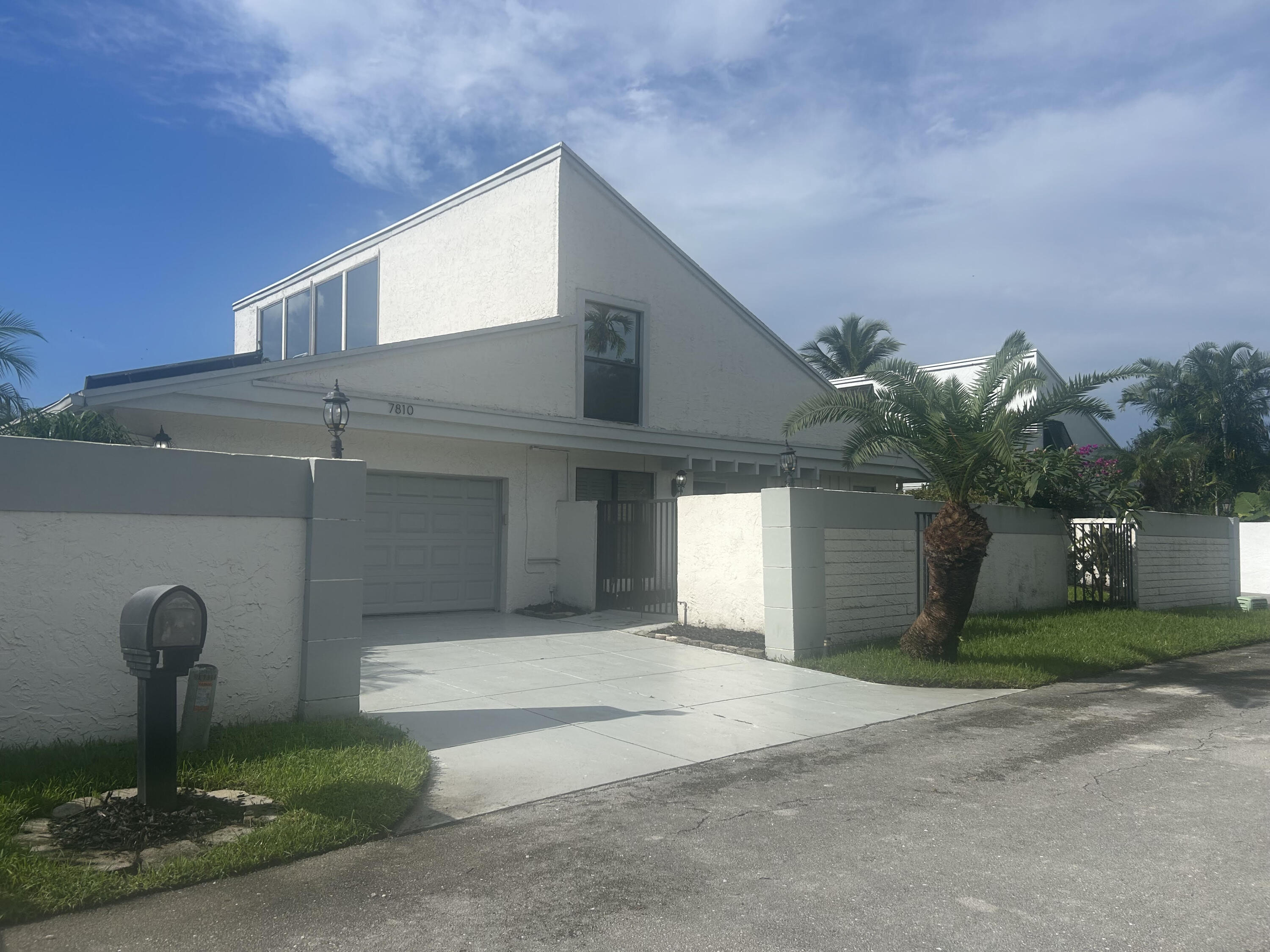 Listing  7810 NW 4TH Street, Plantation, FL 33324, Plantation, FL 33324