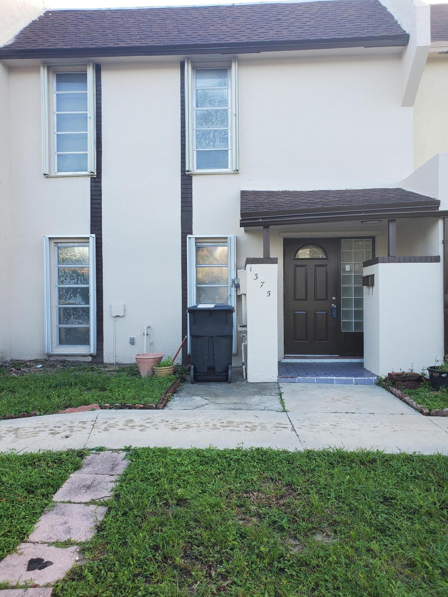 View details of listing 1375 SEAVIEW, North Lauderdale, FL 33068 North Lauderdale with MLS#
