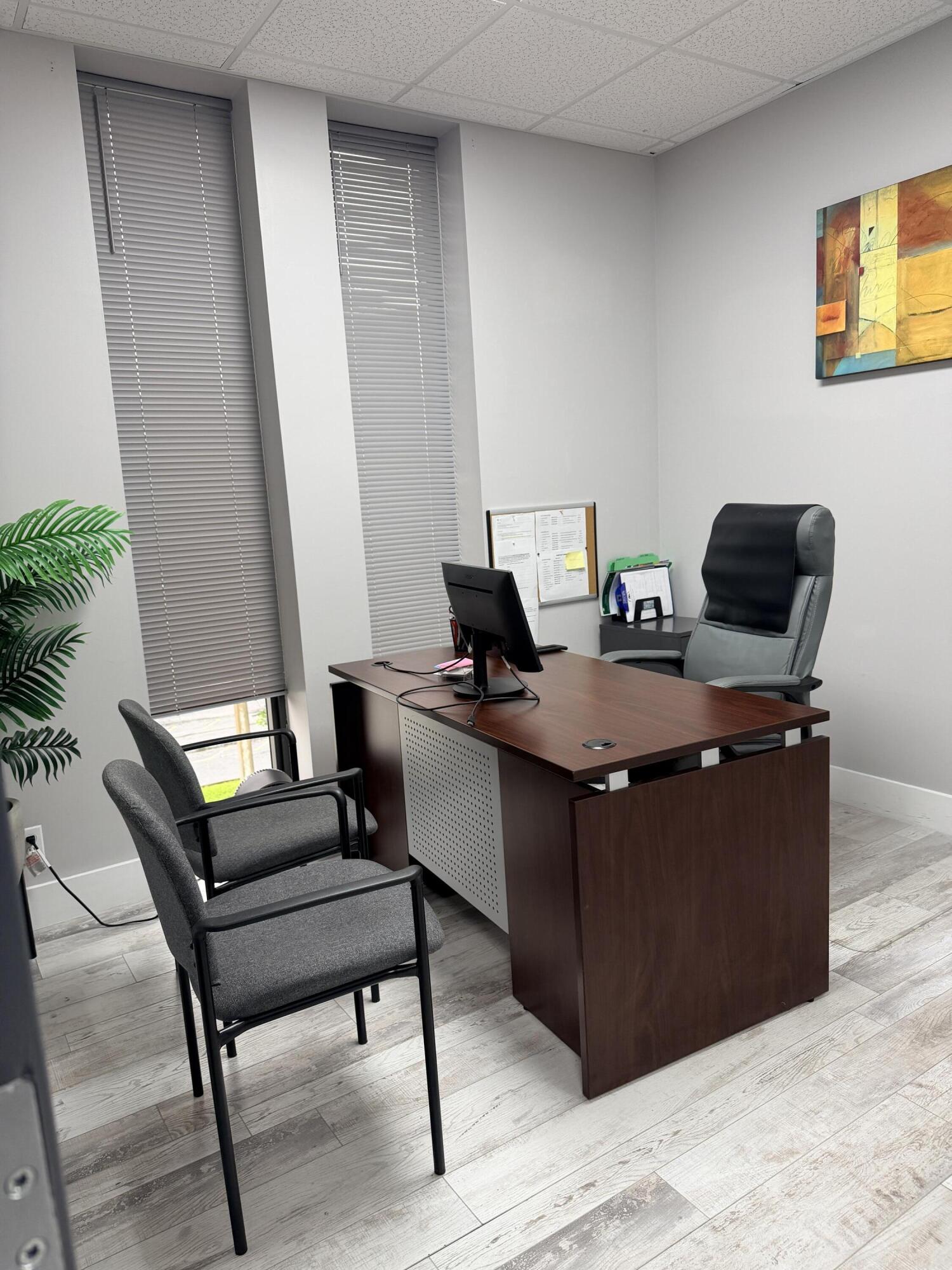 View details of listing 3200 N UNIVERSITY Drive 201, Coral Springs, FL 33065 Coral Springs with MLS# 