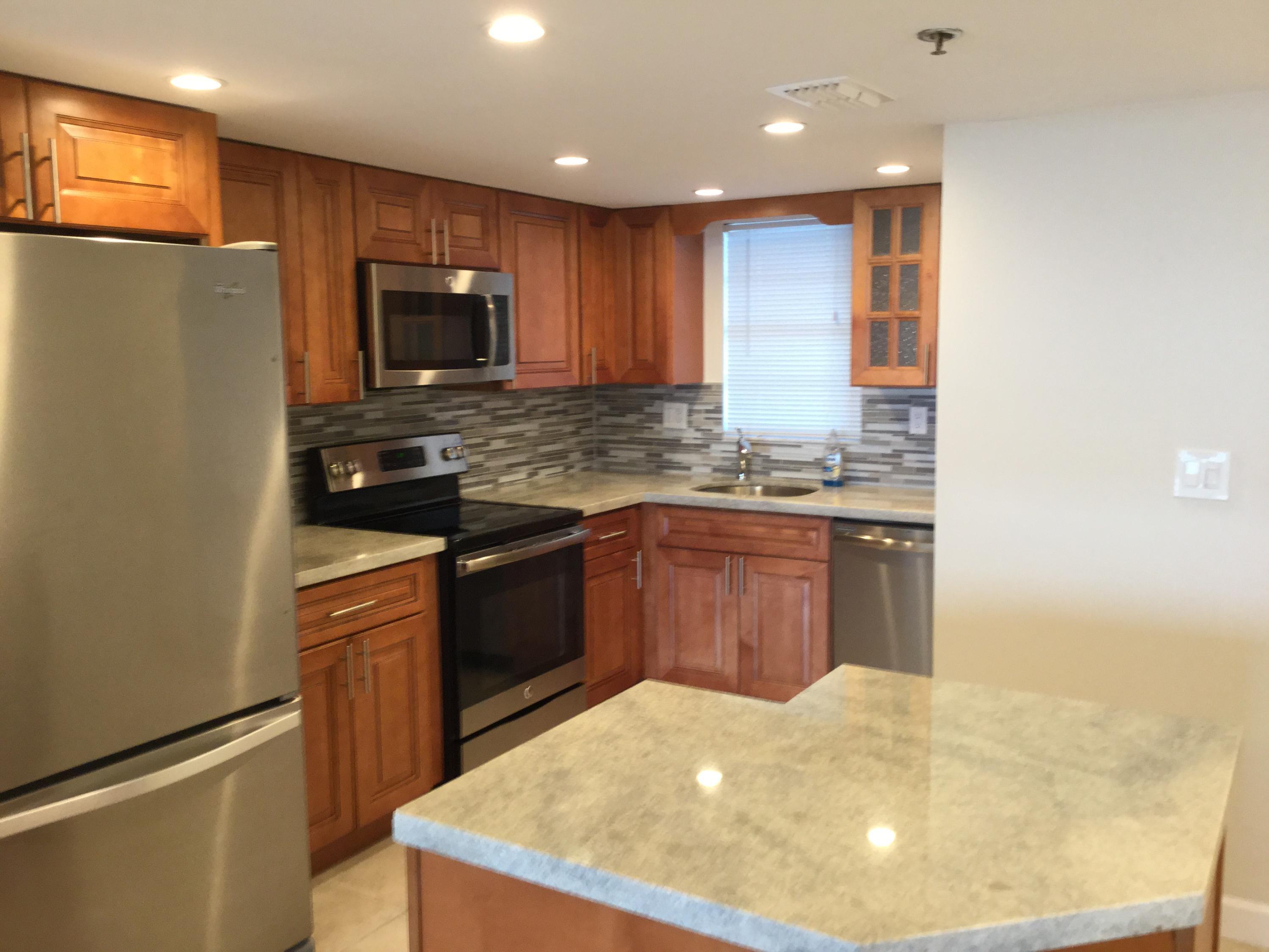 View details of listing 3001 W ROLLING HILLS Circle 709, Davie, FL 33328 Davie with MLS# 