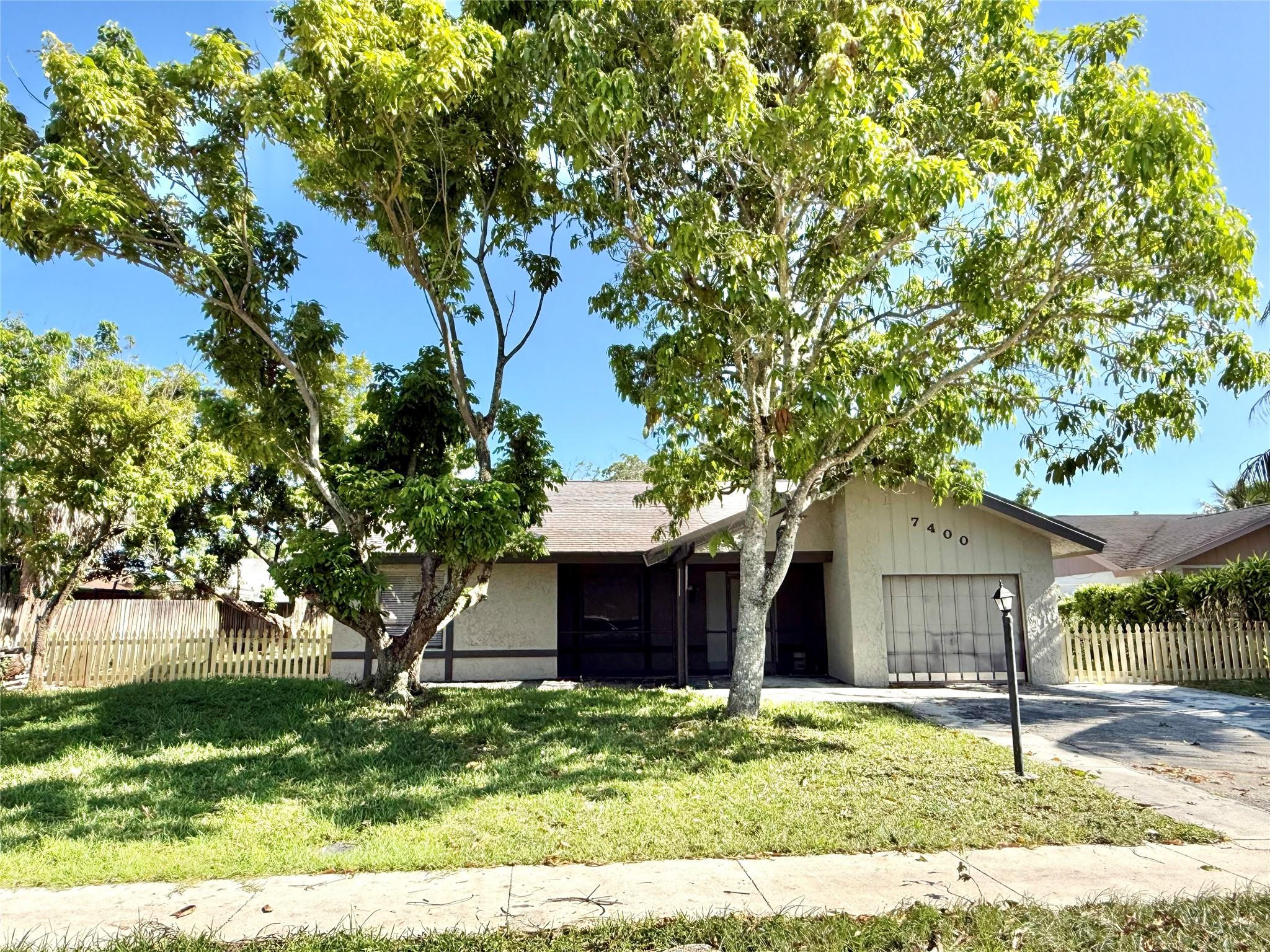 View details of listing 7400 SW 11TH Court, North Lauderdale, FL 33068 North Lauderdale with MLS#