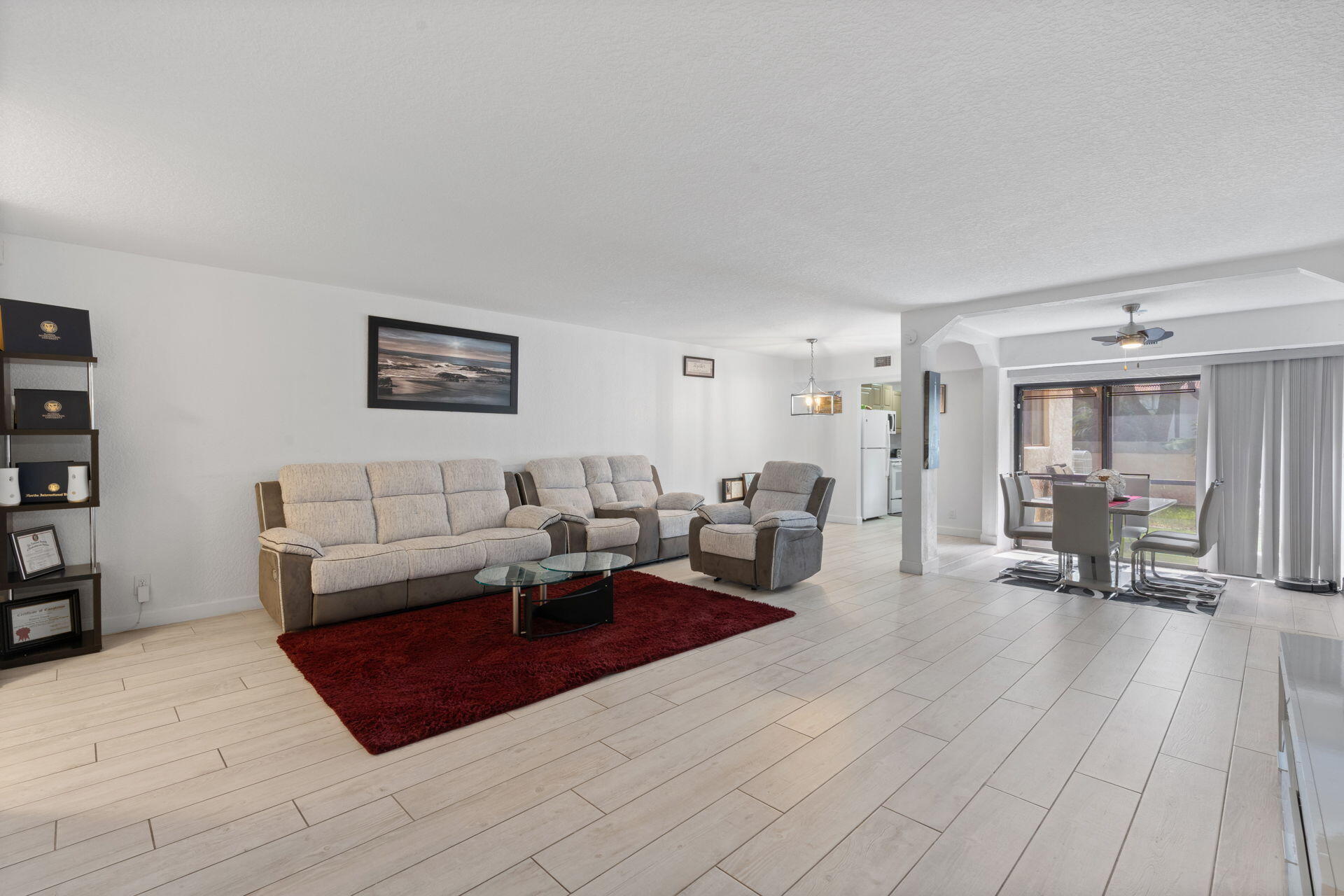 Listing  9592 SW 1st Court 13-F, Coral Springs, FL 33071, Coral Springs, FL 33071