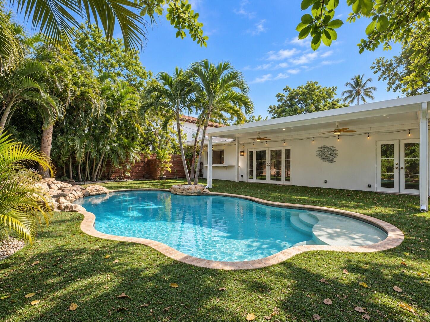 Listing  2411 S Olive Avenue, West Palm Beach, FL 33401, West Palm Beach, FL 33401