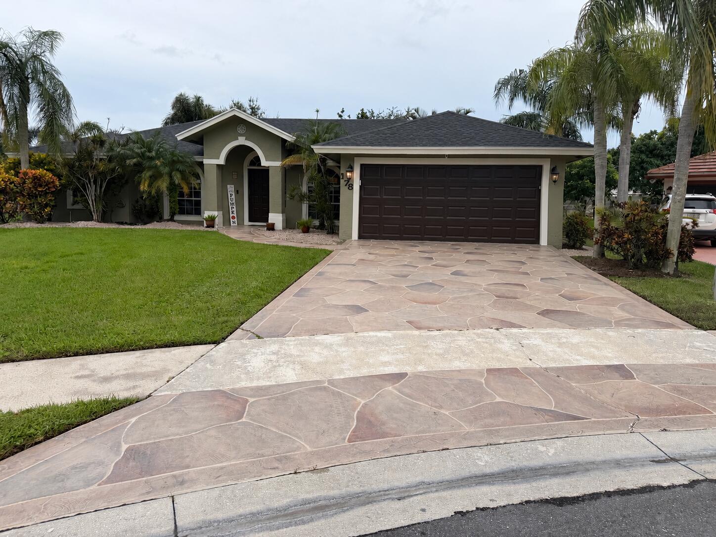 Listing  178 PARK Road N, Royal Palm Beach, FL 33411, Royal Palm Beach, FL 33411