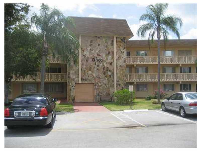View details of listing 500 VILLAGE GREEN Circle W 107, Palm Springs, FL 33461 Palm Springs with MLS#
