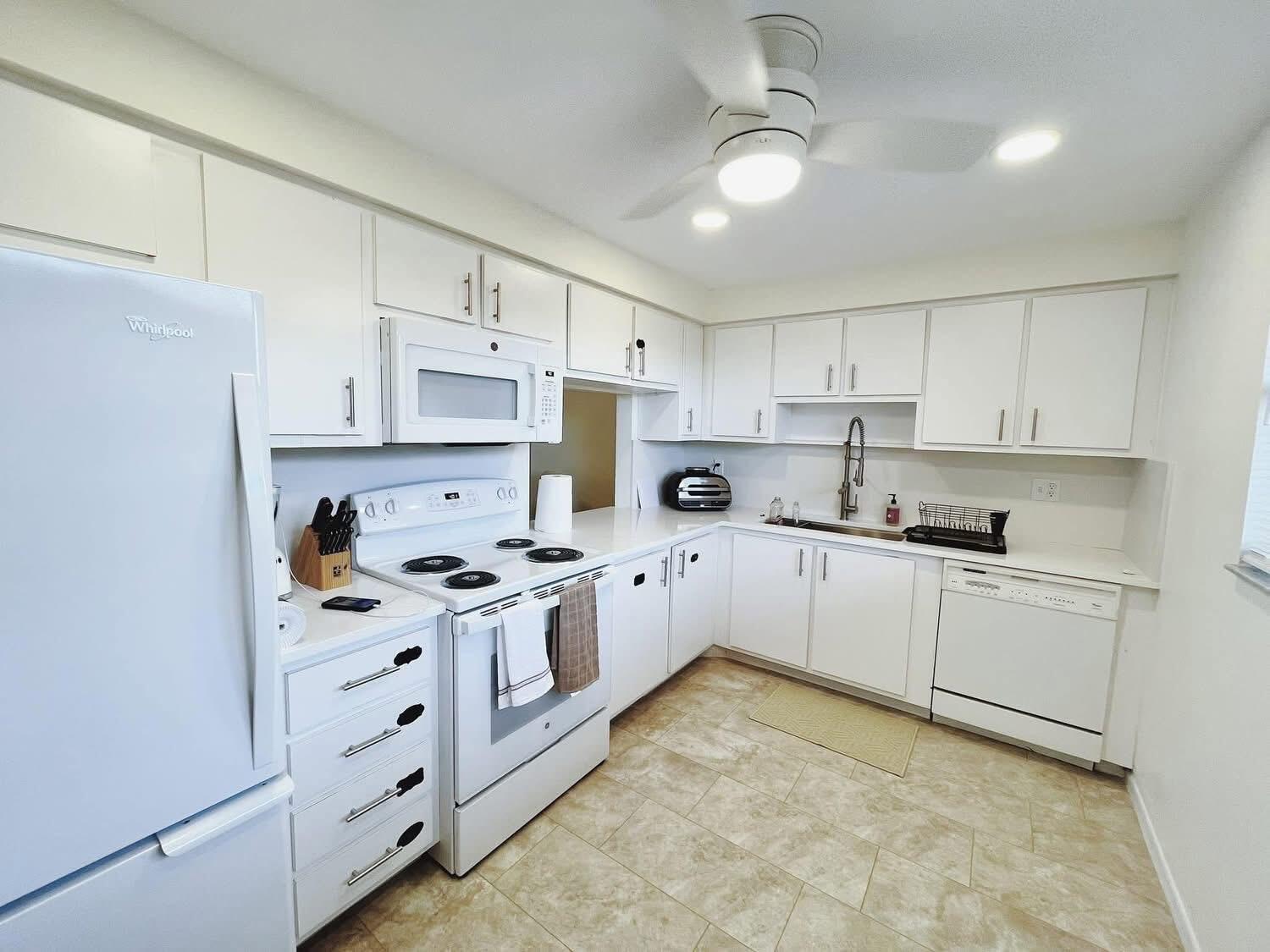 View details of listing 7080 NOVA Drive 307B, Davie, FL 33317 Davie with MLS# 