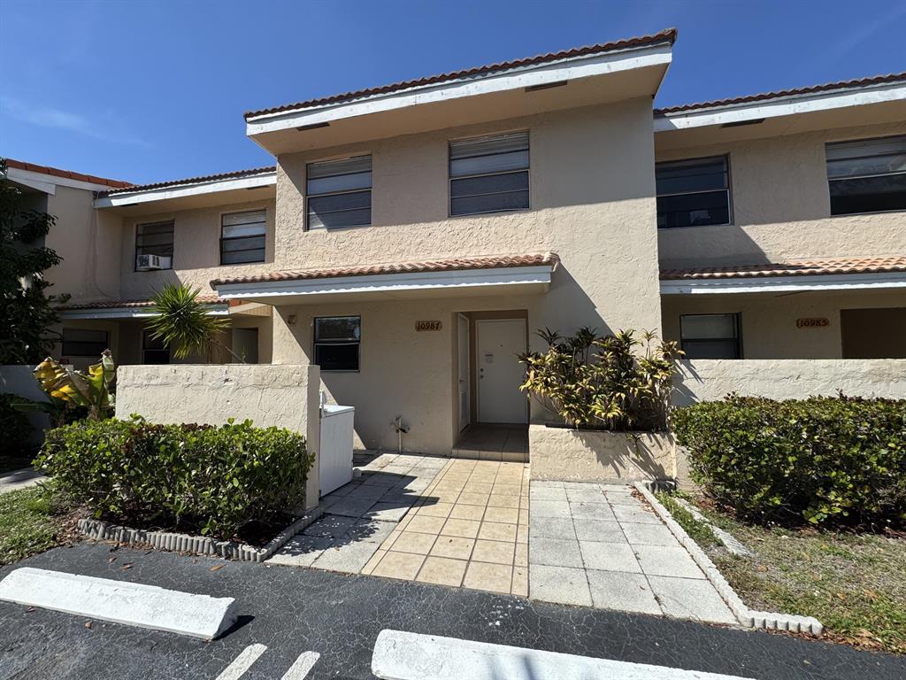 View details of listing 10987 ROYAL PALM Boulevard 9, Coral Springs, FL 33065 Coral Springs with MLS# 