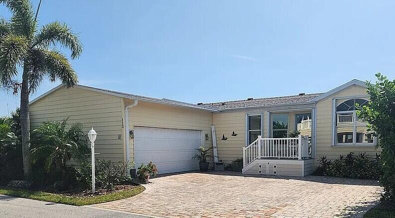 Listing  113 E Harbor Drive, Vero Beach, FL 32960, Vero Beach, FL 32960