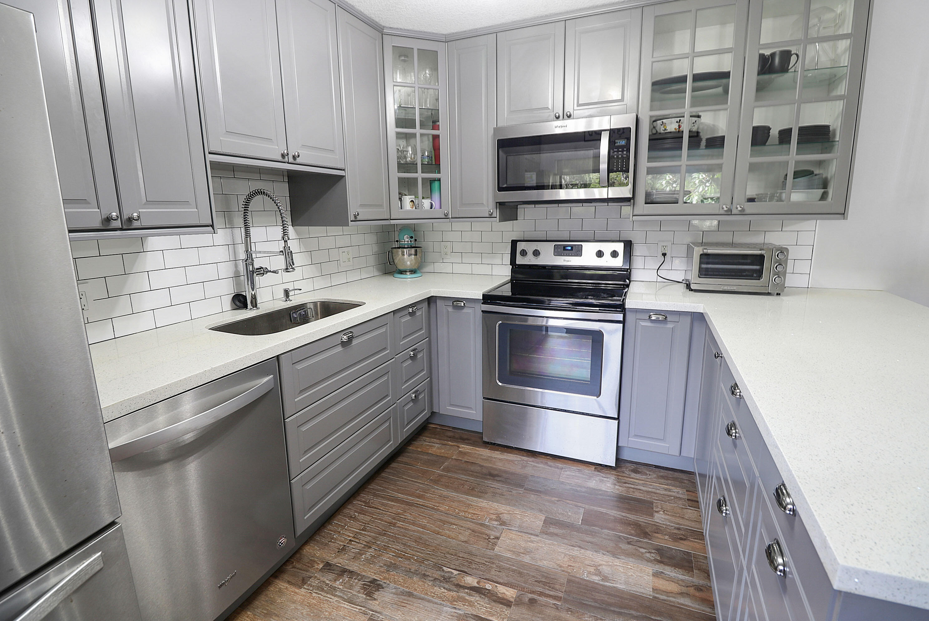 View details of listing 9901 NW 6TH Place 9901, Plantation, FL 33324 Plantation with MLS# 