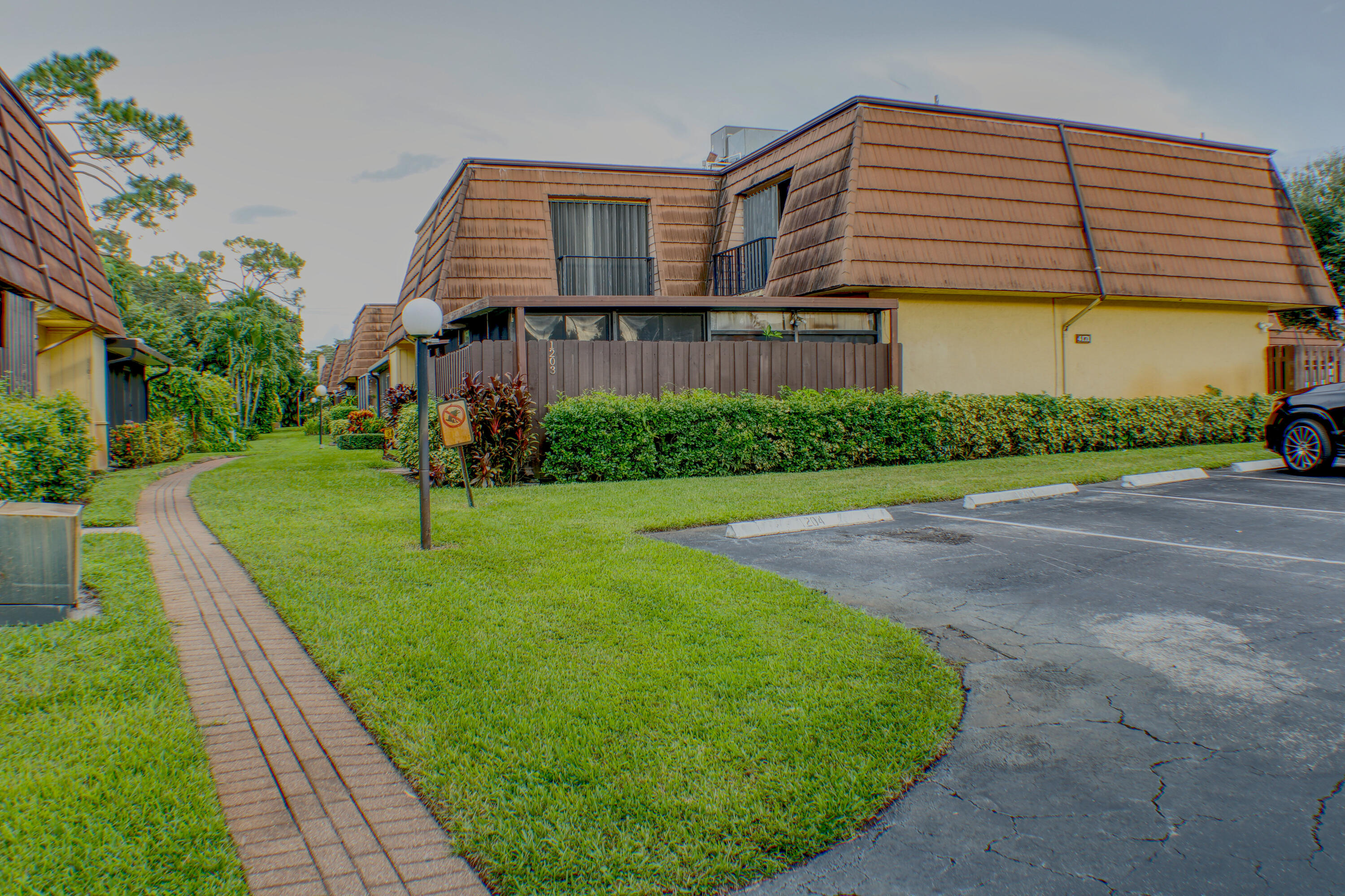 Listing  4171 TURNBERRY Circle 1203, Lake Worth, FL 33467, Lake Worth, FL 33467