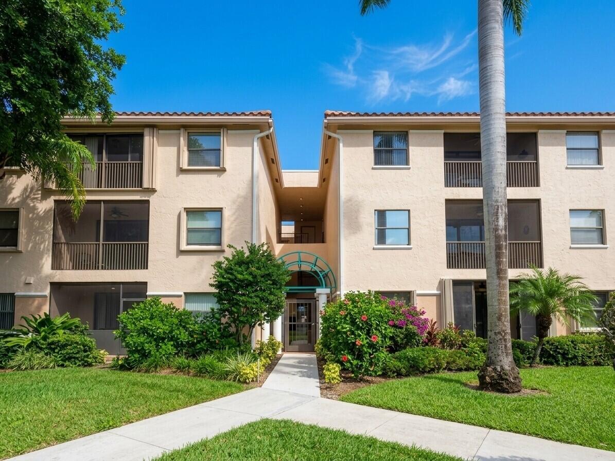 View details of listing 4111 Coral Tree Circle 227, Coconut Creek, FL 33073 Coconut Creek with MLS#