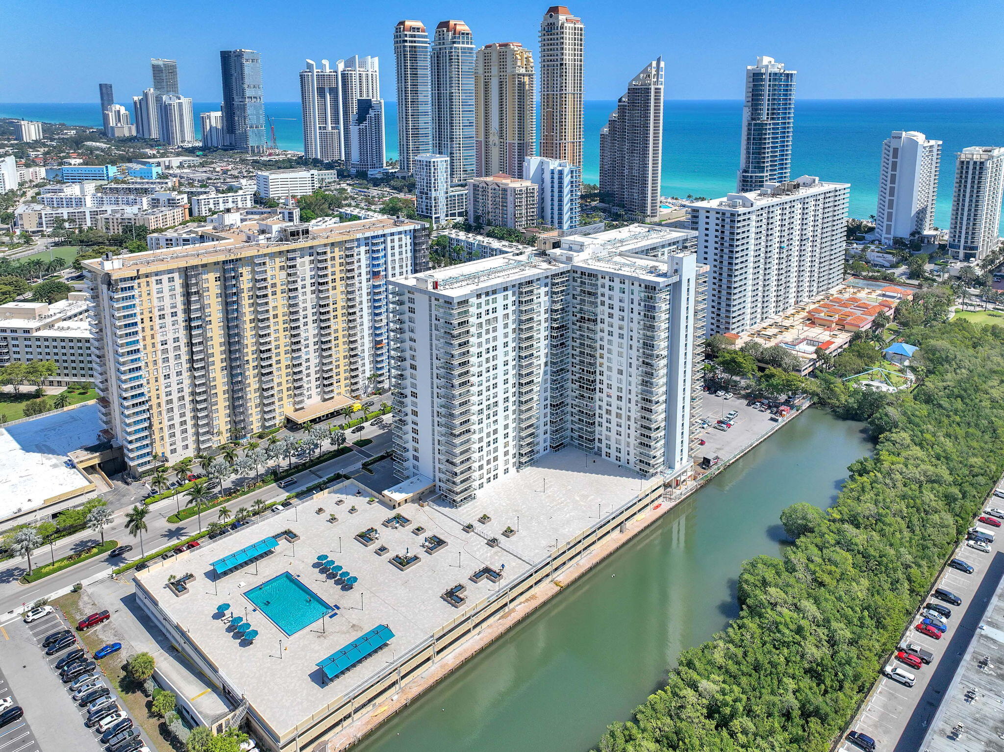 View details of listing 230 174th Street Apt 417, Sunny Isles Beach, FL 33160 Sunny Isles Beach with MLS# 
