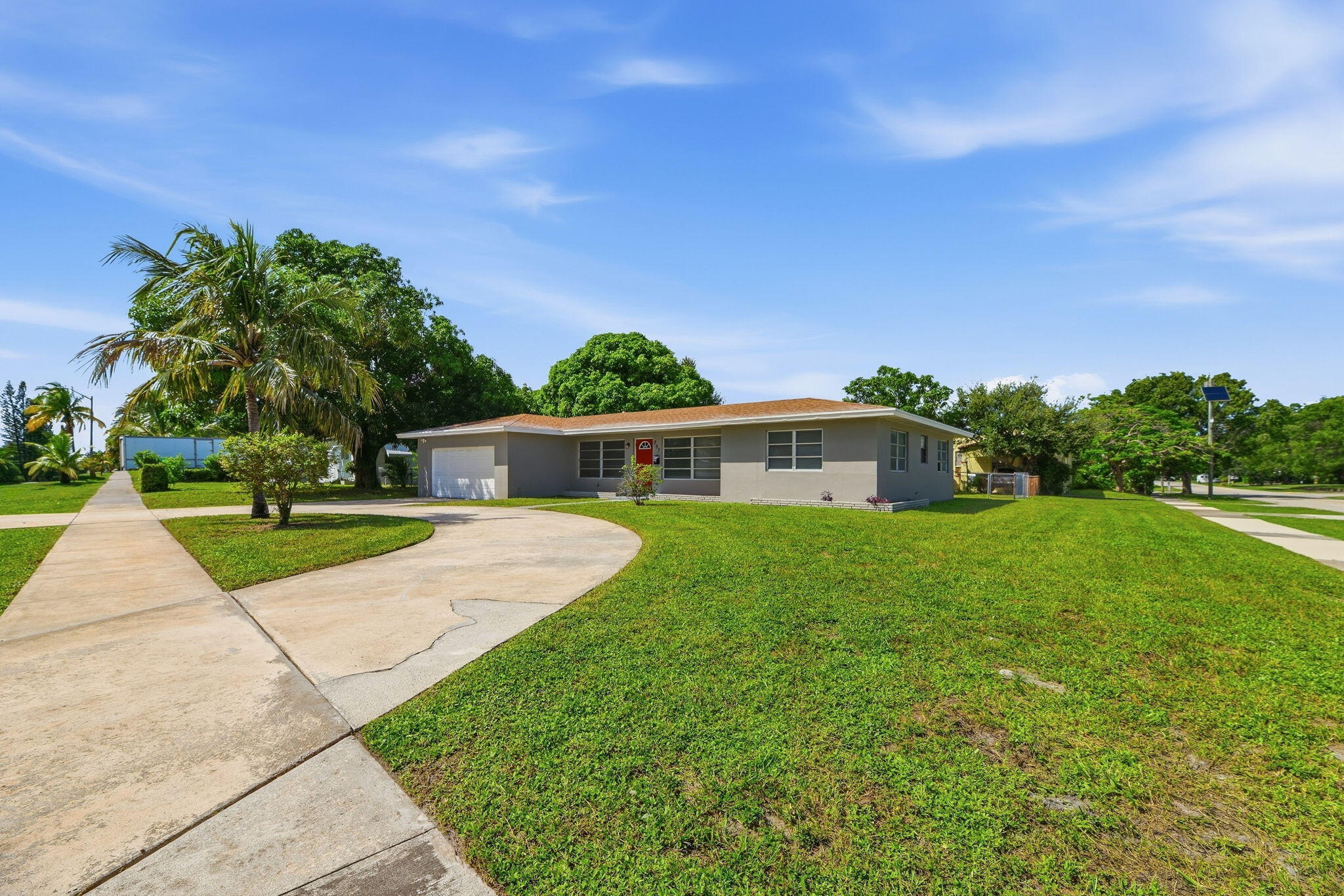 Listing  207 BAYBERRY Drive, Lake Park, FL 33403, Lake Park, FL 33403