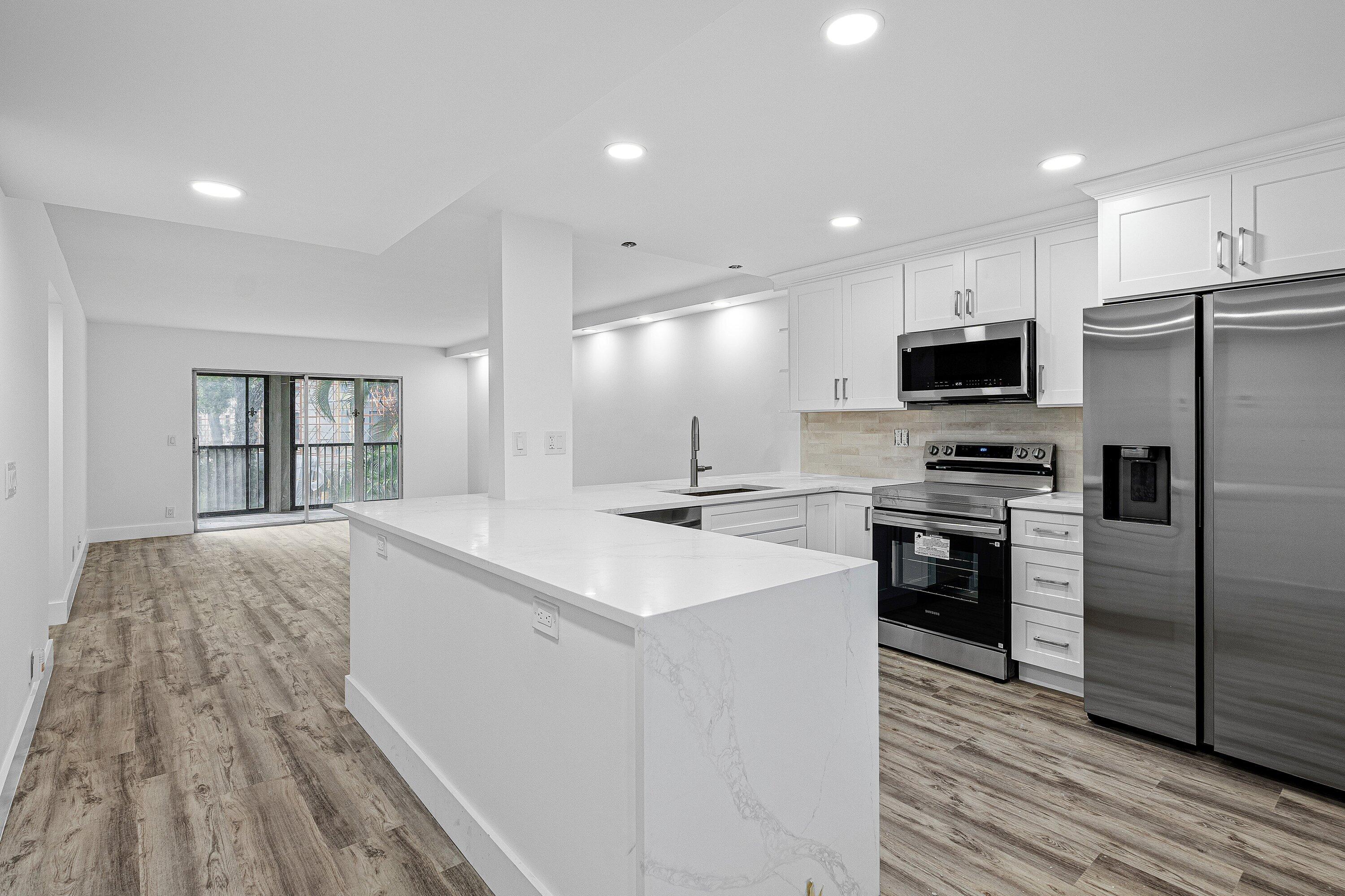 Listing  6585 Kensington Lane Apt 207, Delray Beach, FL 33446, Delray Beach, FL 33446