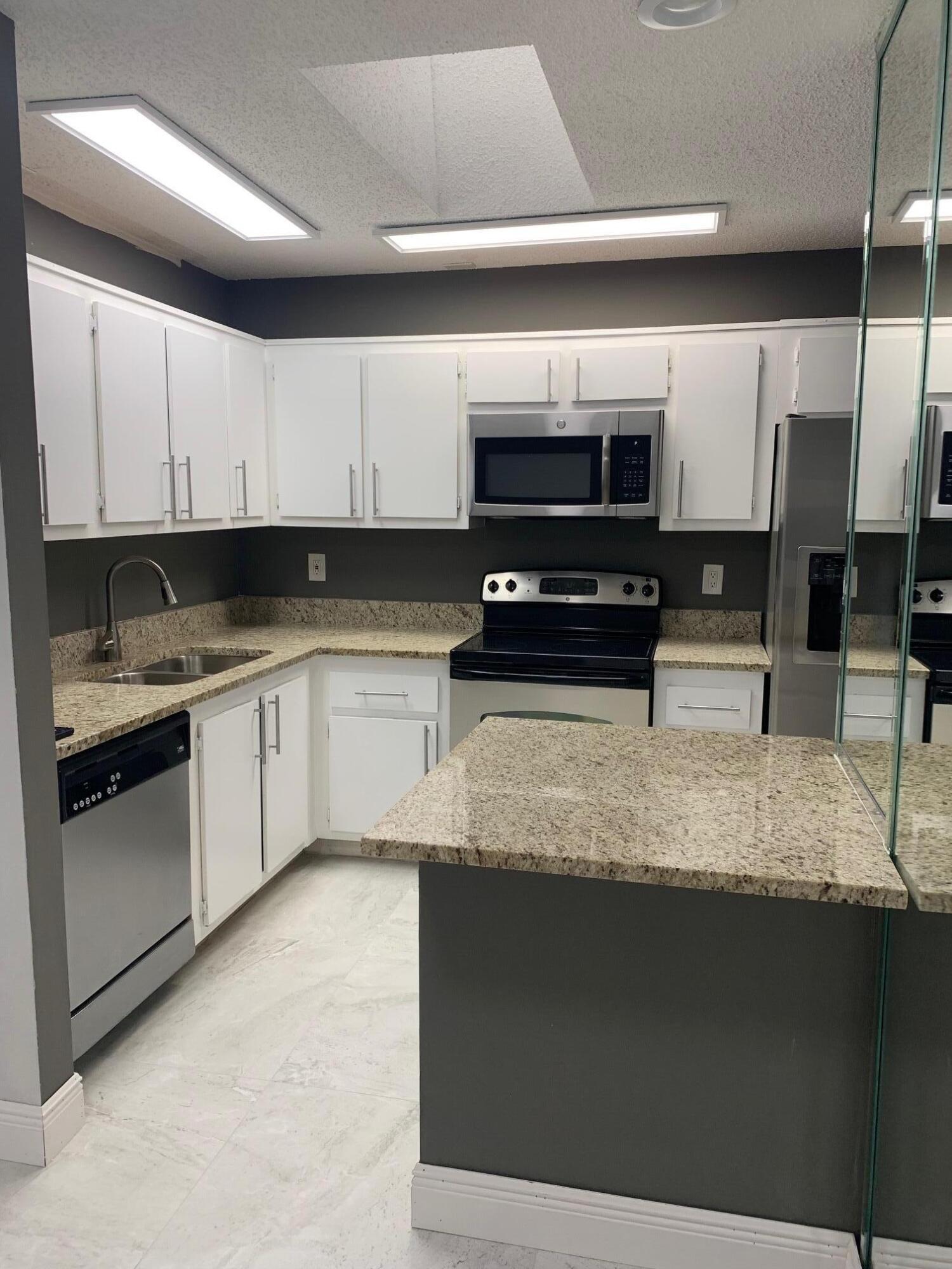 View details of listing 2004 Waterview Circle, Palm Springs, FL 33461 Palm Springs with MLS#