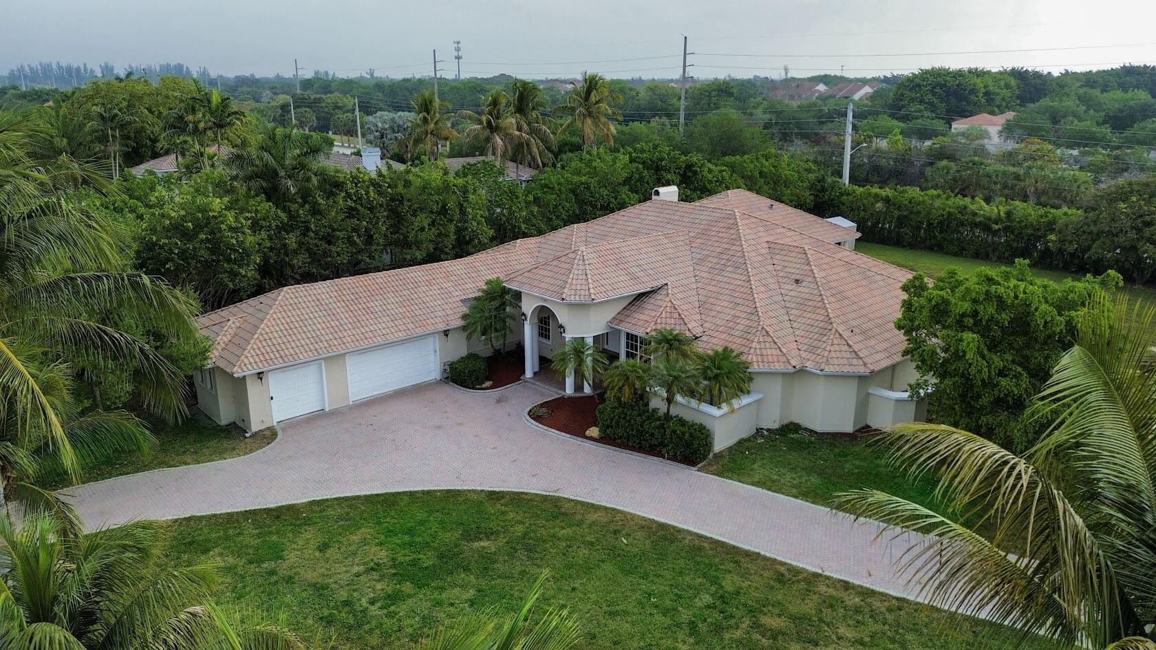 View details of listing 11201 NW 14TH Street, Plantation, FL 33323 Plantation with MLS# 