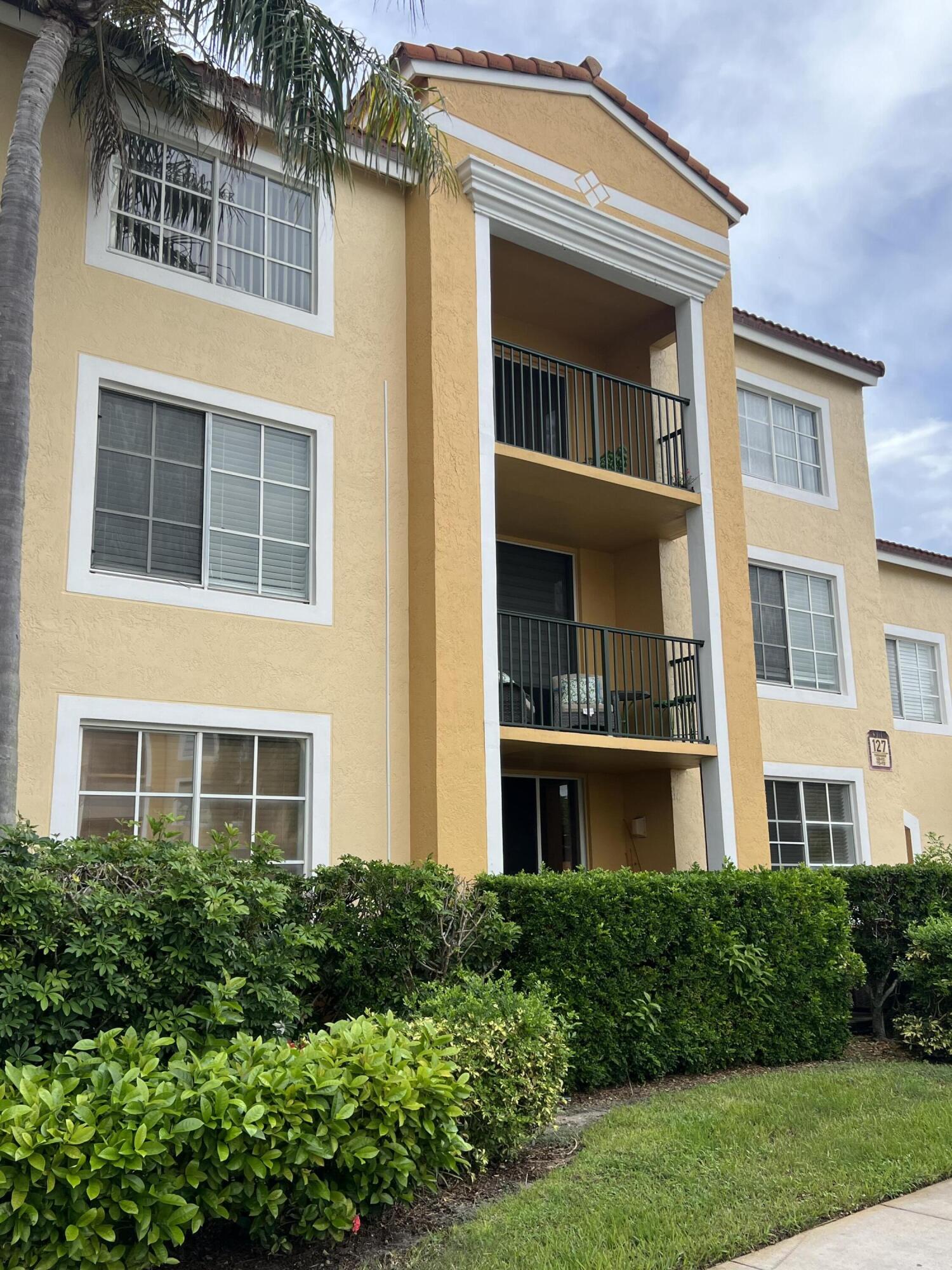 Listing  127 Yacht Club Way 207, Hypoluxo, FL 33462, Hypoluxo, FL 33462