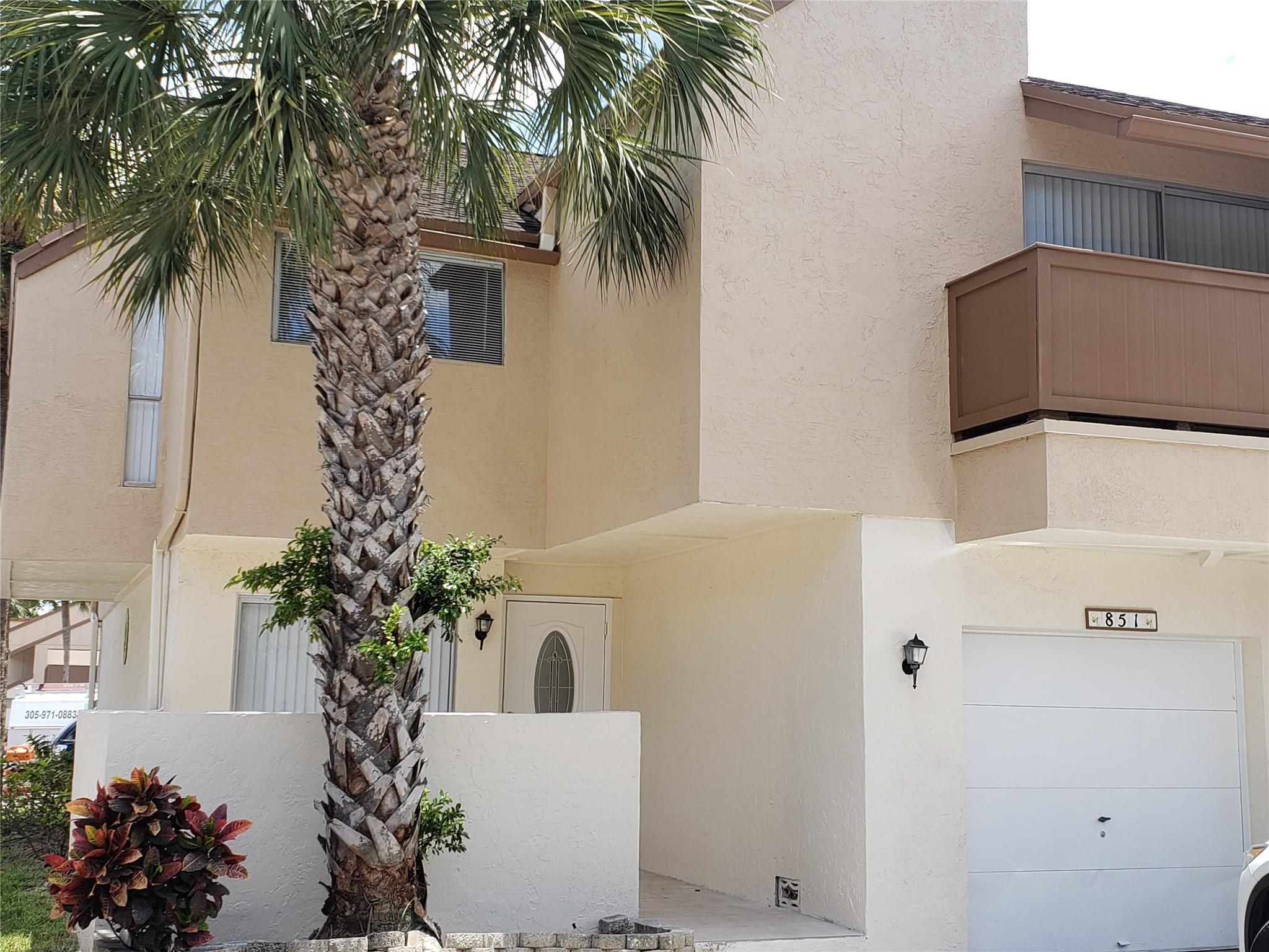 View details of listing 851 NW 81ST Terrace 8, Plantation, FL 33324 Plantation with MLS# 