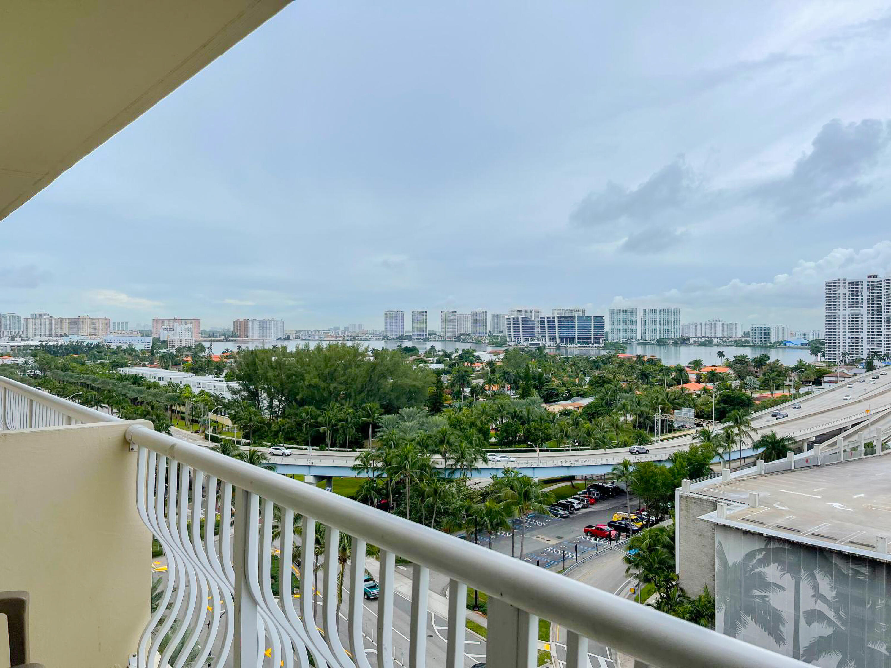 View details of listing 19201 Collins Avenue 1034, Sunny Isles Beach, FL 33160 Sunny Isles Beach with MLS# 
