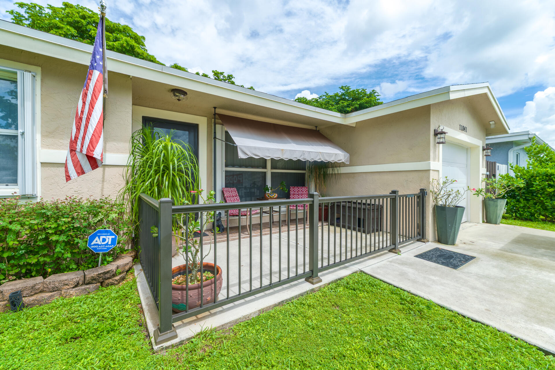 View details of listing 11841 NW 33RD Street, Sunrise, FL 33323 Sunrise with MLS#