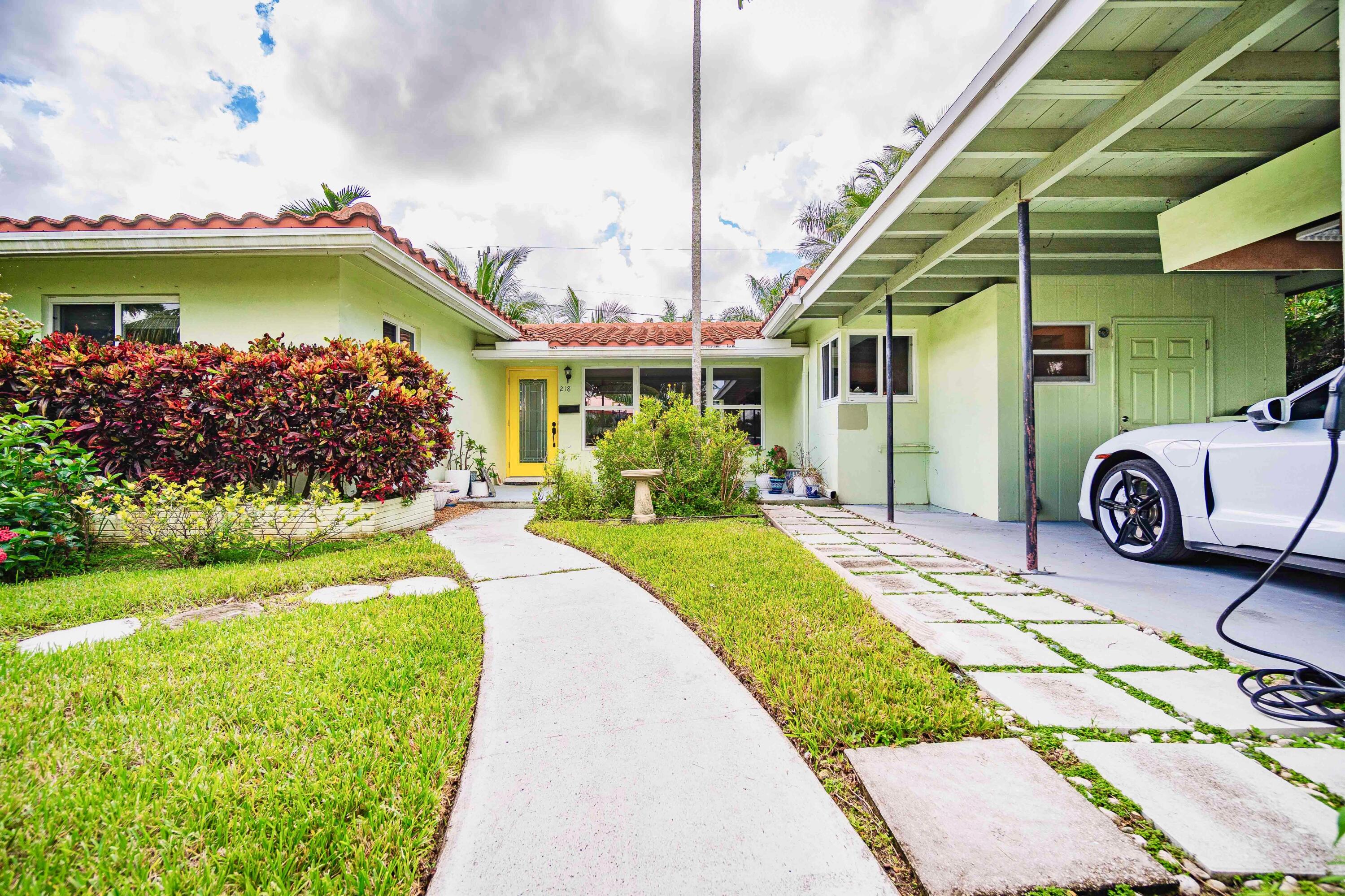 Listing  218 NE 2ND Place, Dania Beach, FL 33004, Dania Beach, FL 33004