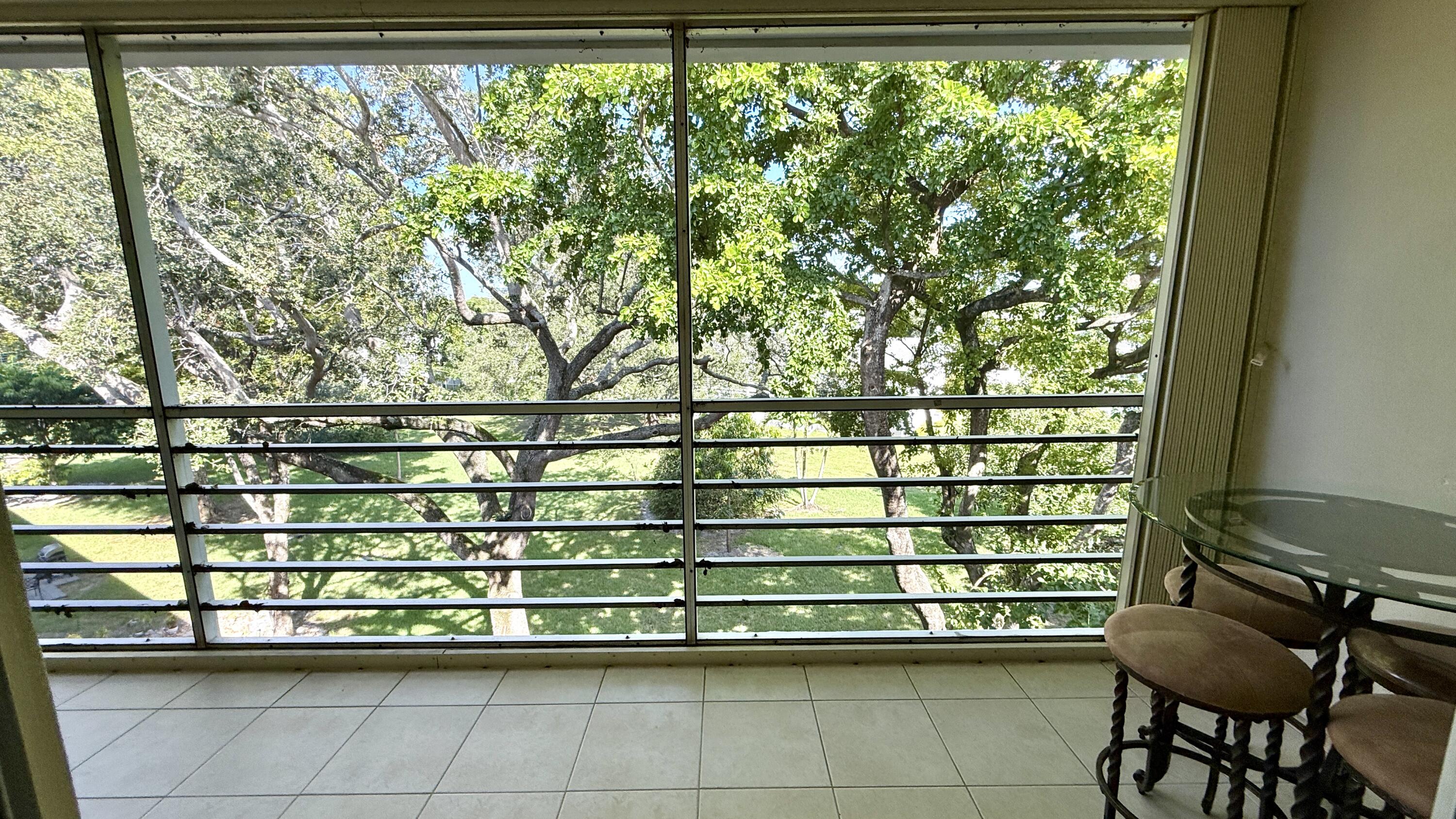 View details of listing 4075 NEWPORT Q Drive, Deerfield Beach, FL 33442 Deerfield Beach with MLS# 