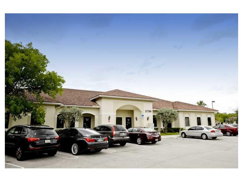 View details of listing 11784 W SAMPLE Road 101G, Coral Springs, FL 33065 Coral Springs with MLS# 