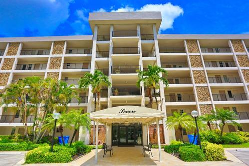 View details of listing 2801 N PALM AIRE Drive 405, Pompano Beach, FL 33069 Pompano Beach with MLS# 