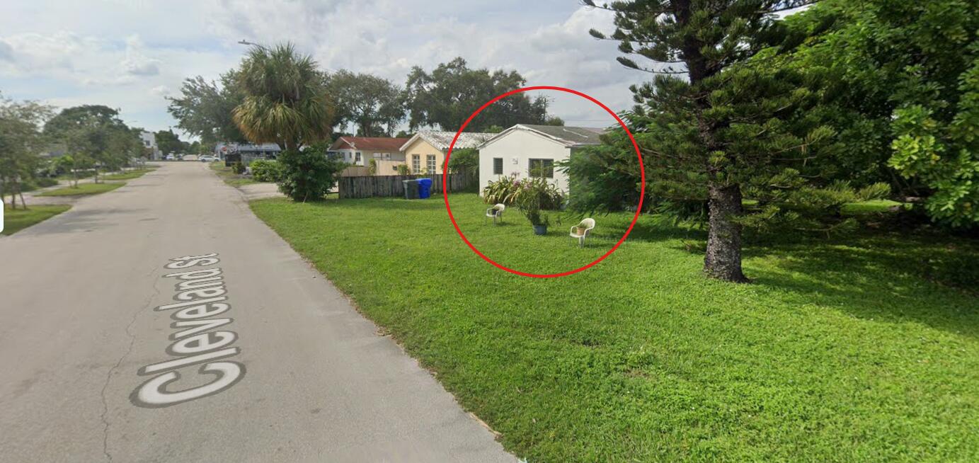 View details of listing 1713 Cleveland Street, Hollywood, FL 33020 Hollywood with MLS# 