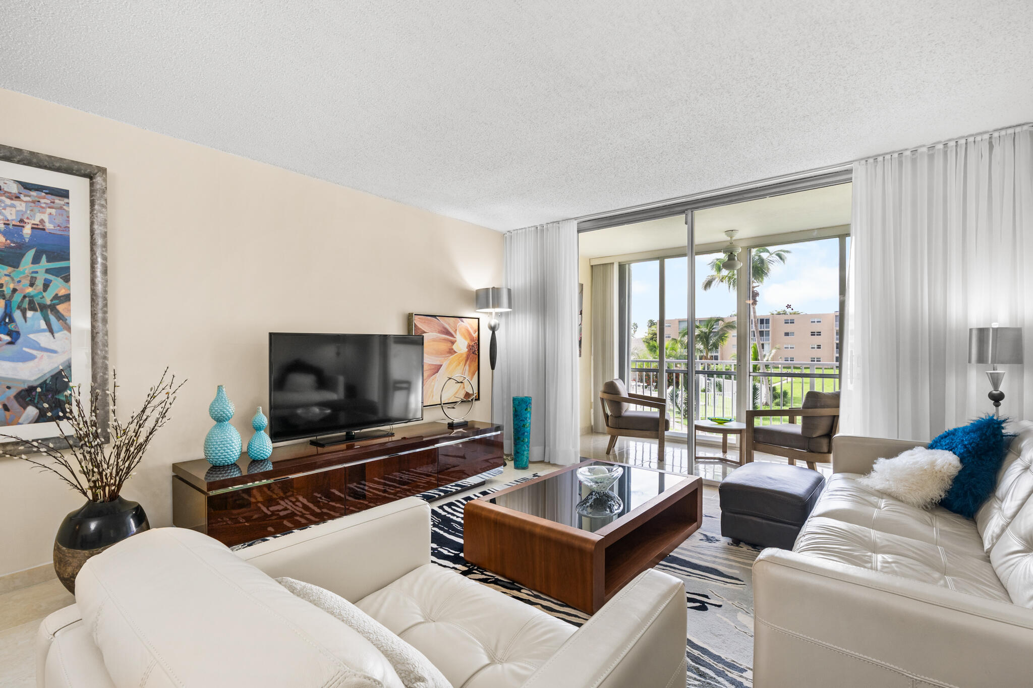 View details of listing 202 SE 10th Street 205, Dania Beach, FL 33004 Dania Beach with MLS# 
