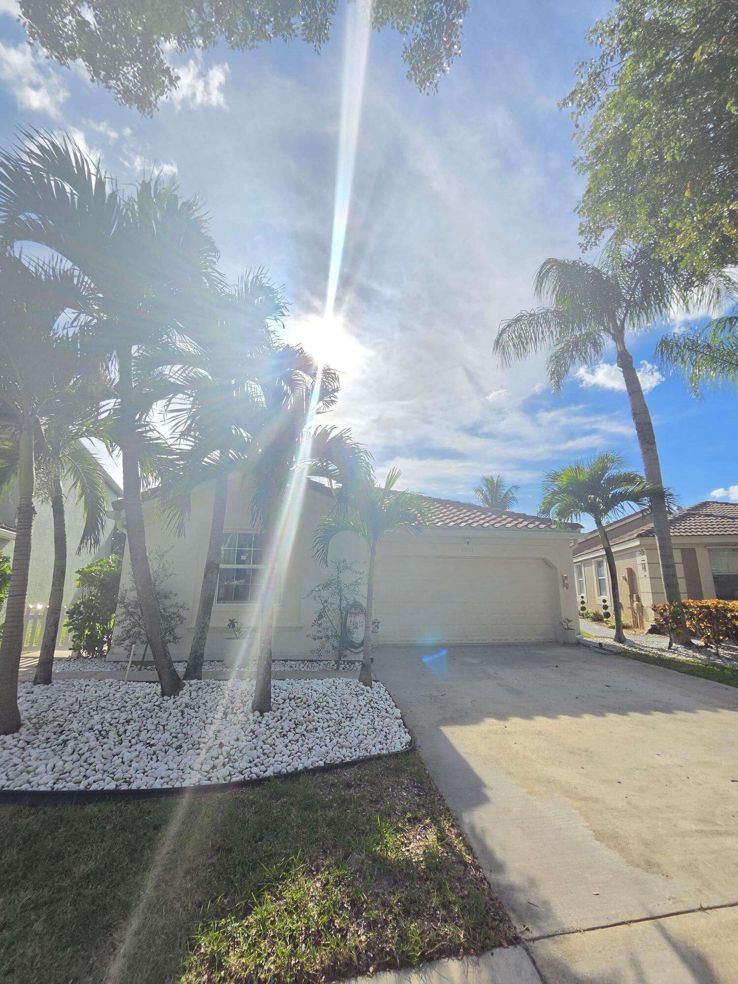 Listing  1210 Oakwater Drive, Royal Palm Beach, FL 33411, Royal Palm Beach, FL 33411