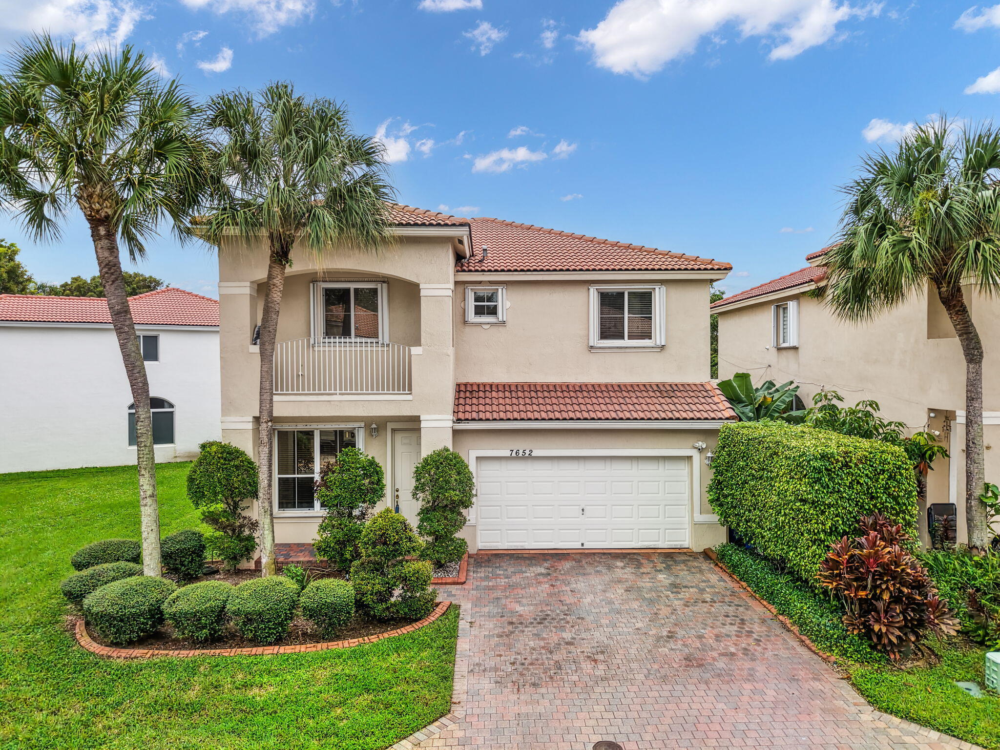 View details of listing 7652 NW 23RD Street, Pembroke Pines, FL 33024 Pembroke Pines with MLS#