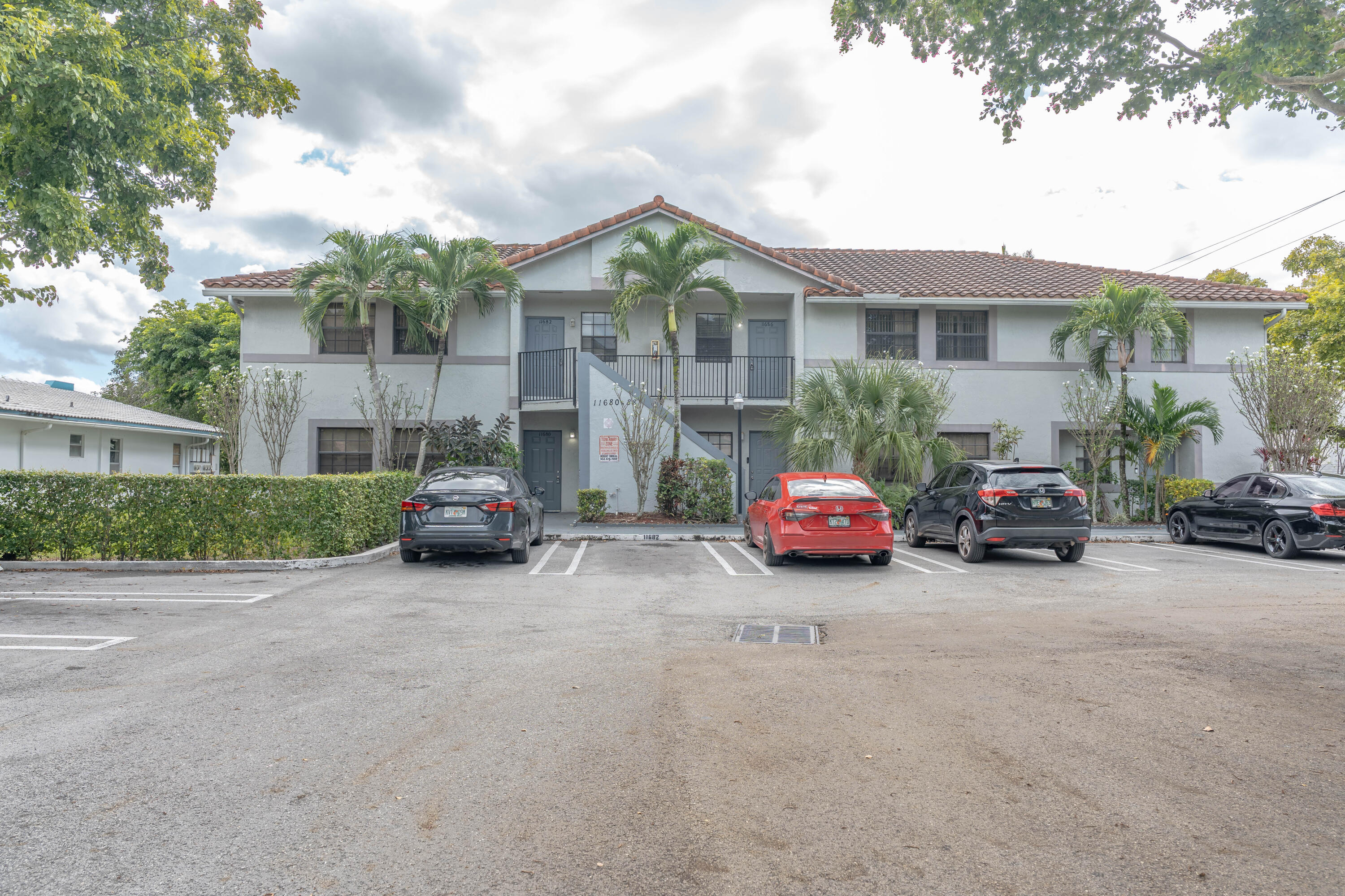 View details of listing 11684 NW 39th Street, Coral Springs, FL 33065 Coral Springs with MLS# 