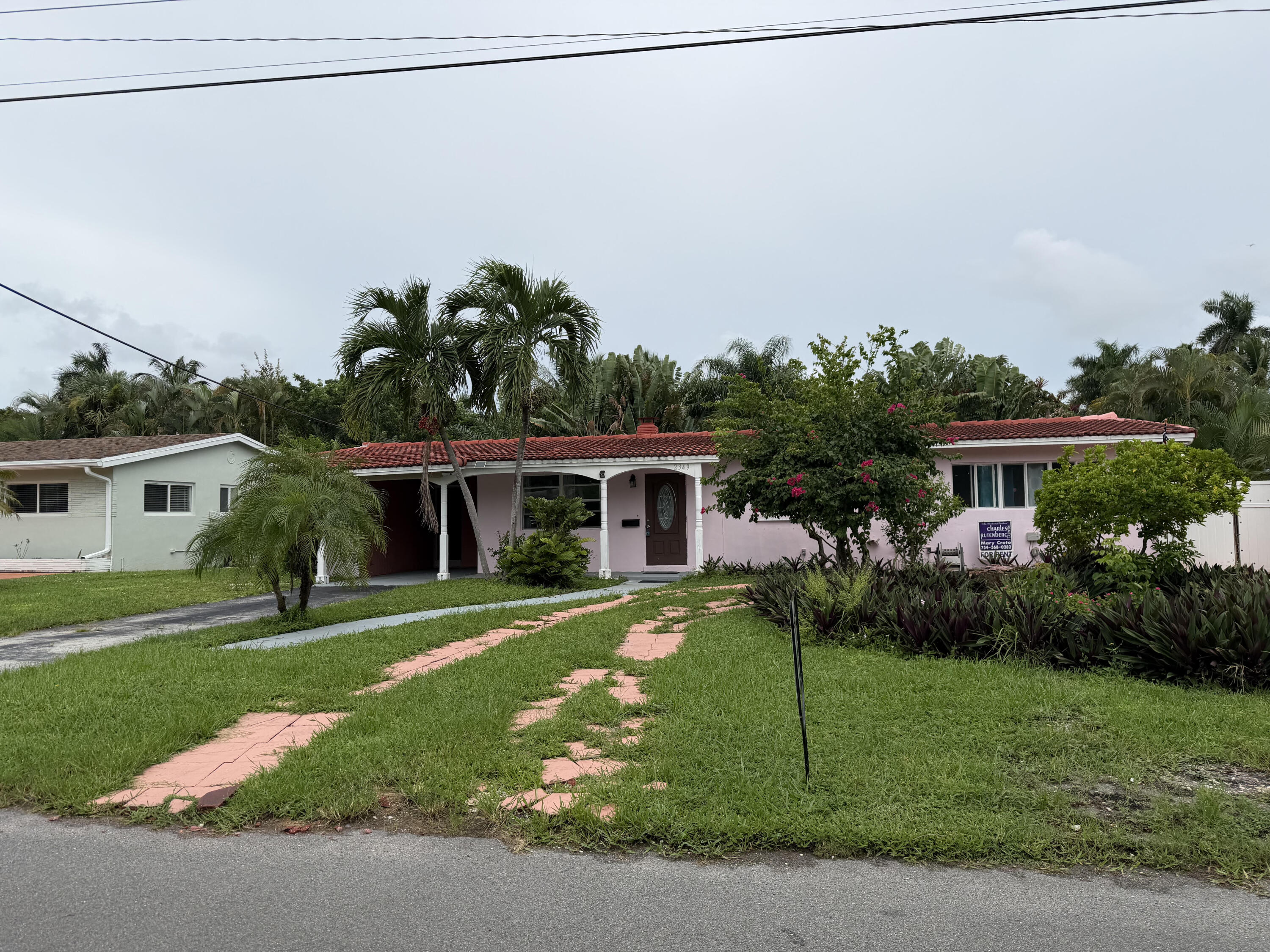 View details of listing 2349 NE 9TH Street, Pompano Beach, FL 33062 Pompano Beach with MLS# 