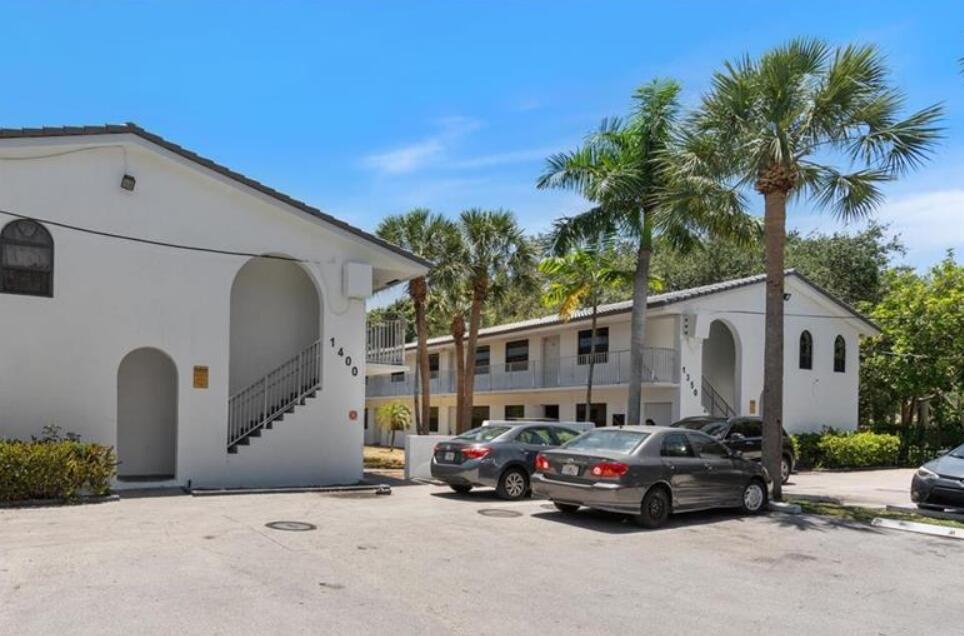 View details of listing 1350 NE 5TH Terrace 2, Fort Lauderdale, FL 33304 Fort Lauderdale with MLS# 
